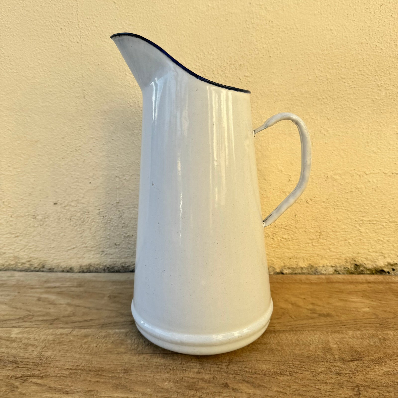 Vintage French Enamelware Pitcher White Blue Rim Water Jug 29.5cm 1302255 Fleamarketfrance