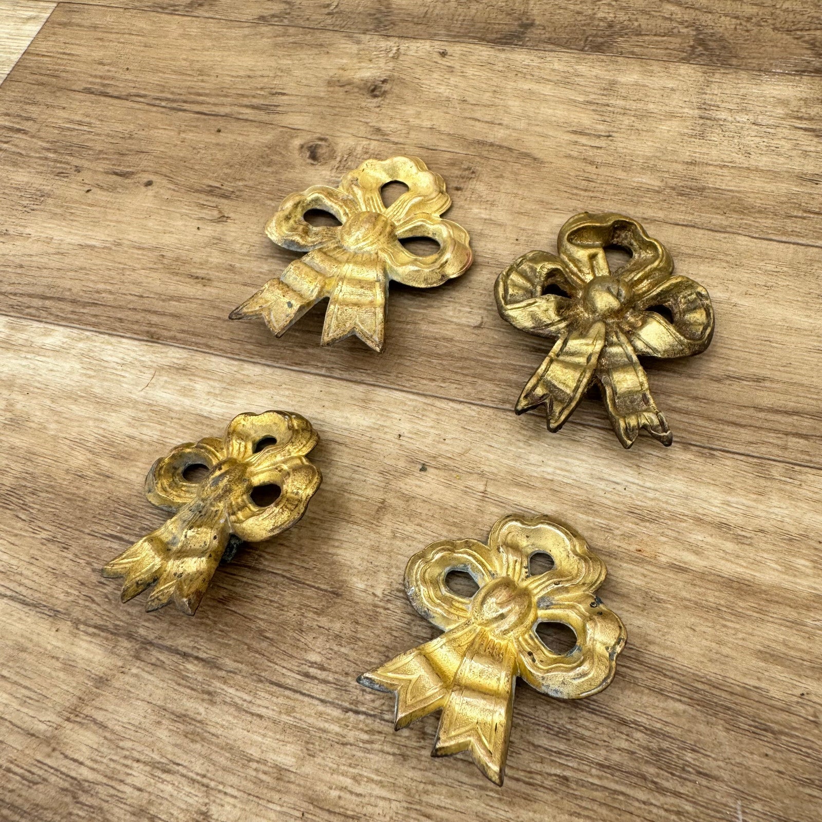 Antique French Brass Ribbon Bow Ornaments Hardware Set 4pc Furniture 0805245 Fleamarketfrance