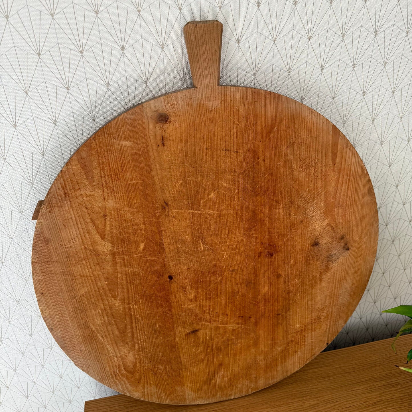 ANTIQUE VINTAGE ROUND EUROPEAN BREAD OR CHOPPING CUTTING BOARD WOOD 0902254 - Fleamarketfrance