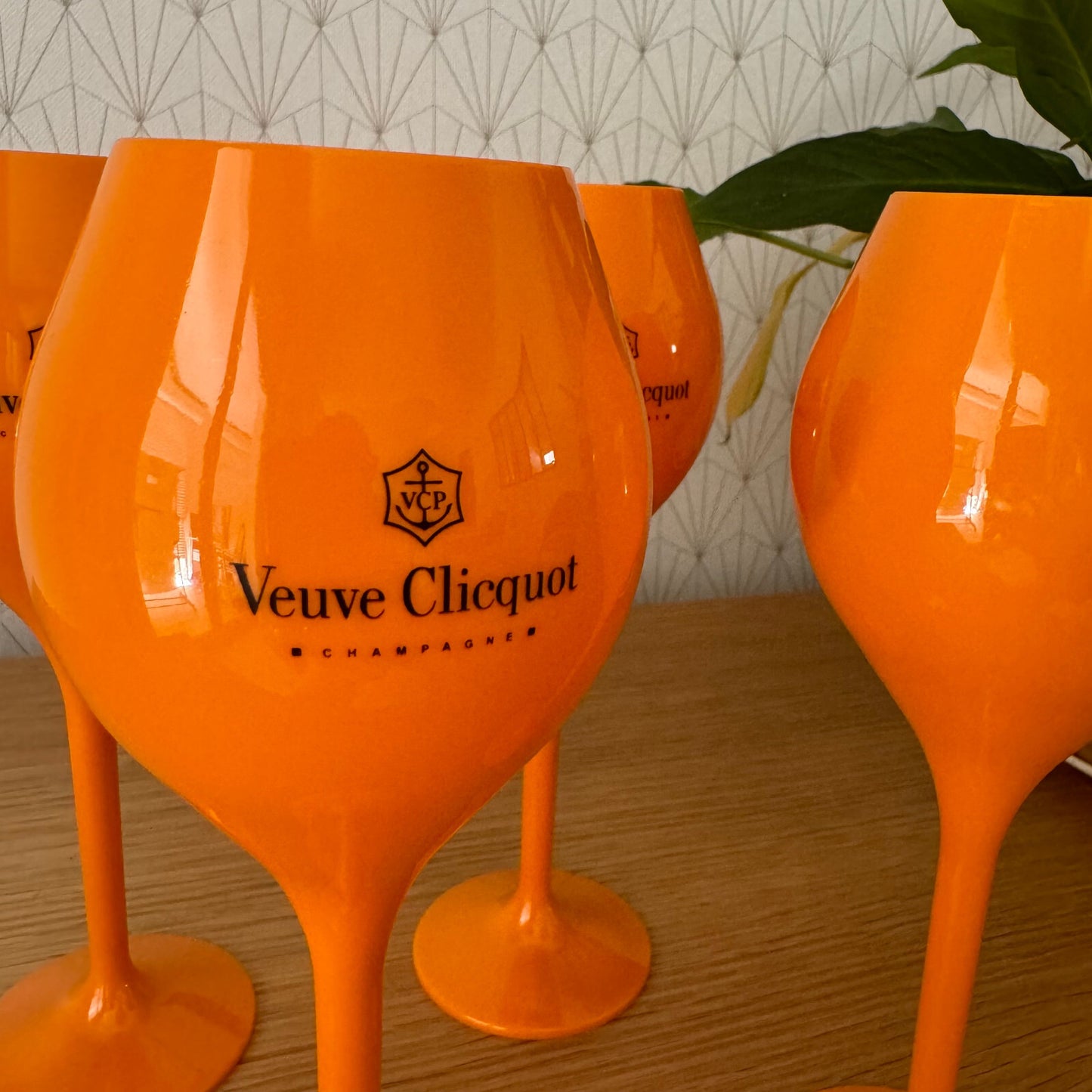 Veuve Clicquot Orange Champagne Flutes Set of 4 French Wine Glasses 1507251* Veuve Cliquot Clicquot