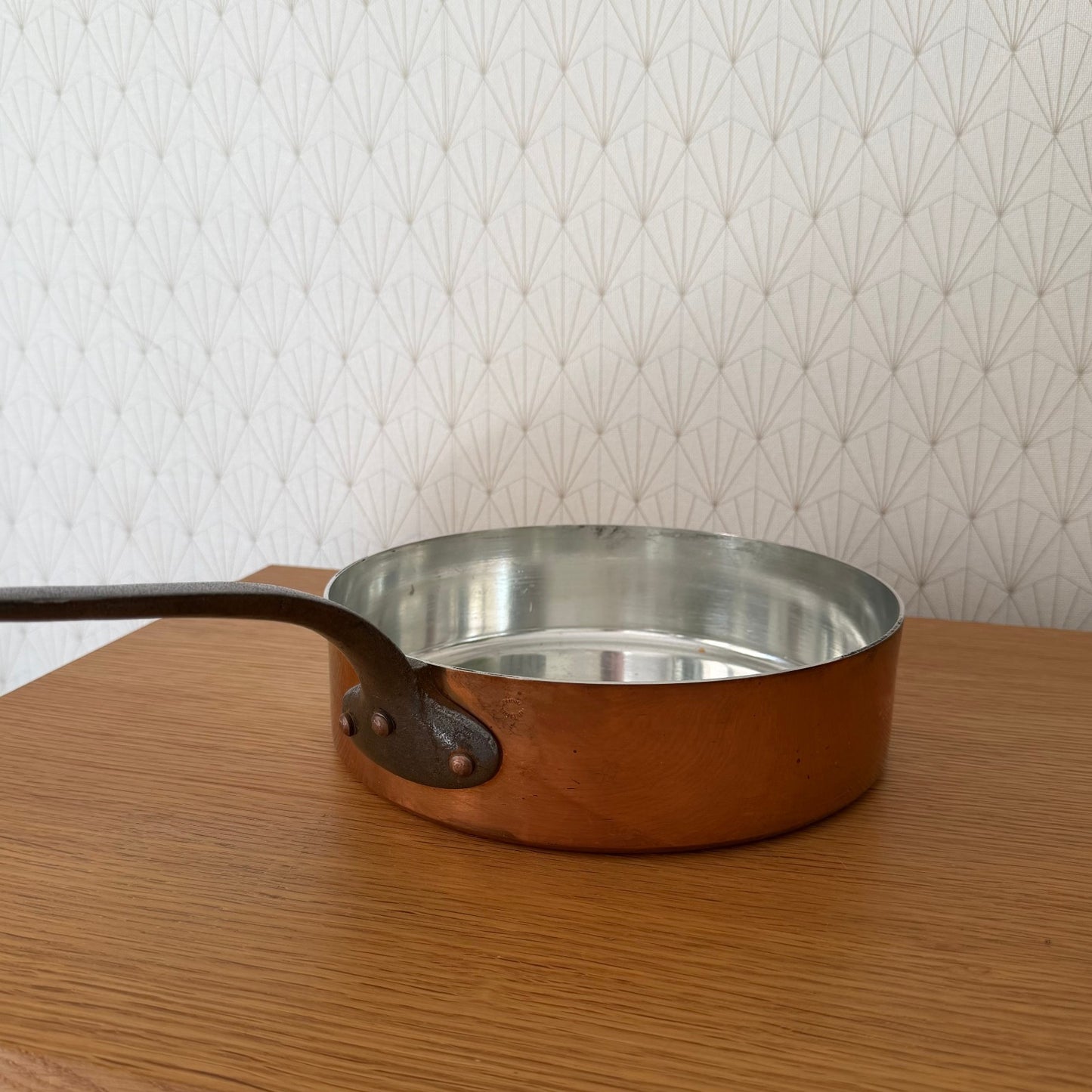 Villedieu Vintage Paris France saute Pan 9 1/2" Vtg Copper Cookware 0810254