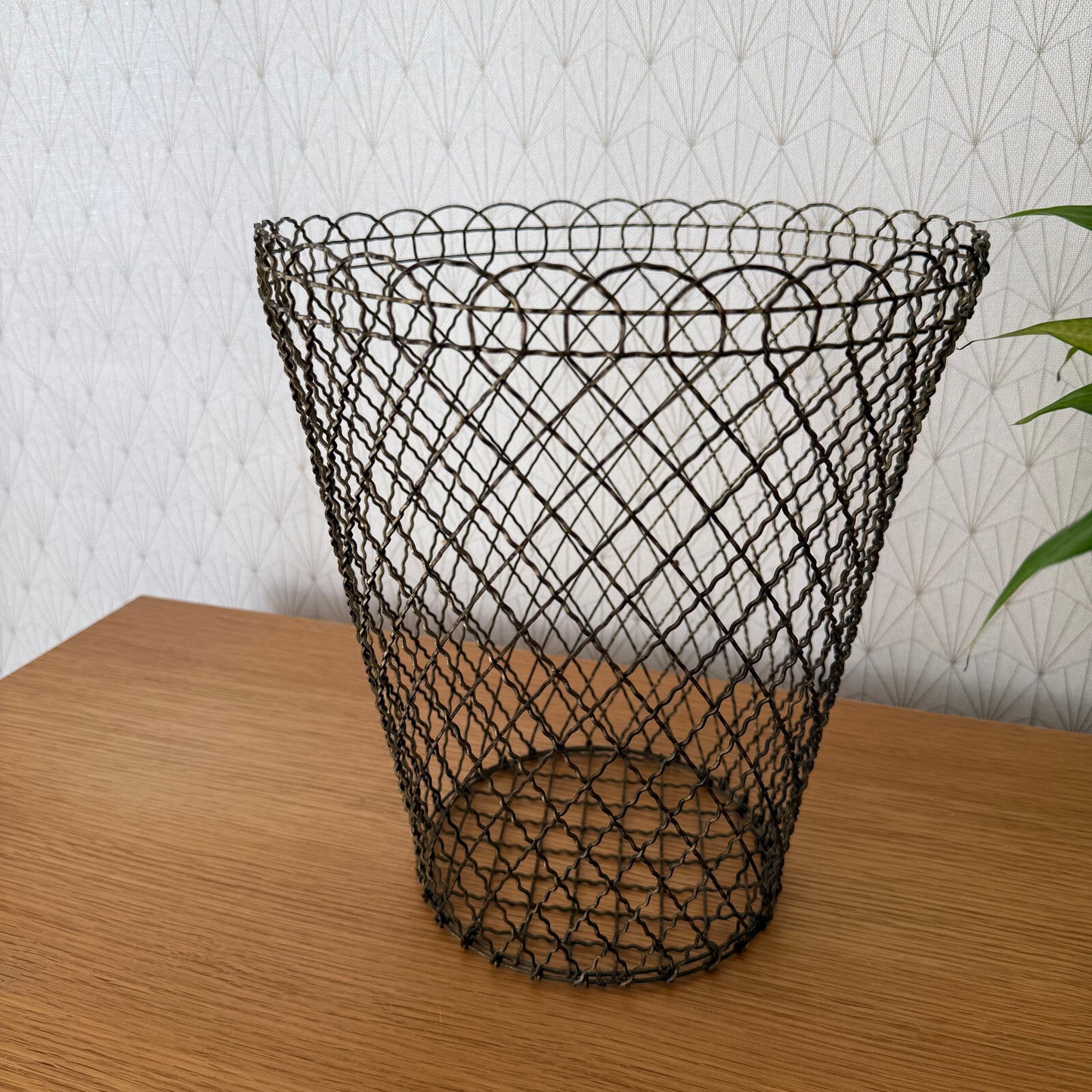 French Wire Metal Basket office decoration Chic Vintage 04062510 Fleamarketfrance