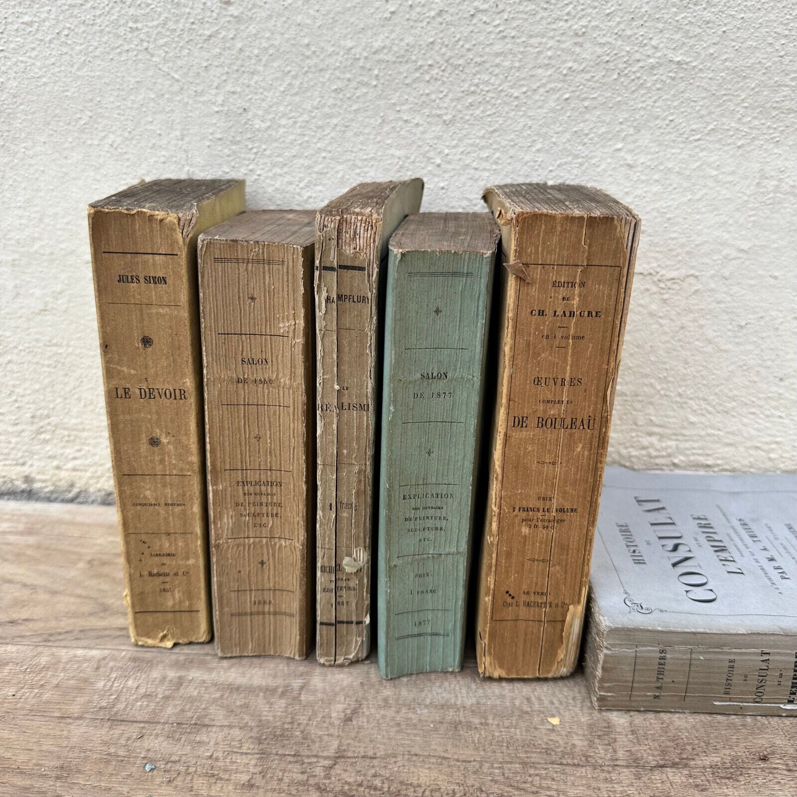 Collection of old French books decoration 19th 18052315 - Fleamarketfrance