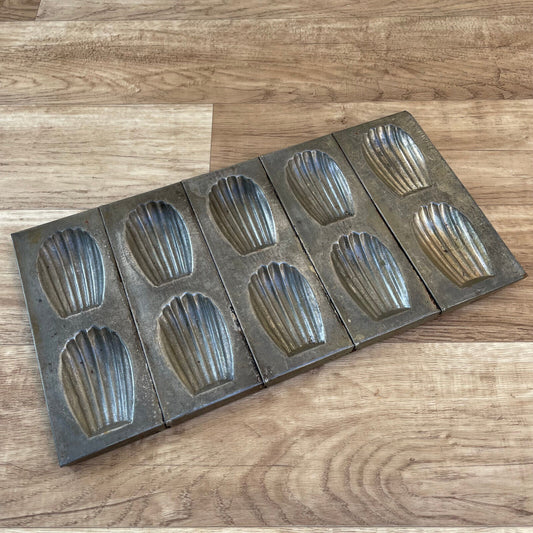 VINTAGE FRENCH 10 MADELEINE cake tart tins moulds mini molds pans shape 1301254 - Fleamarketfrance