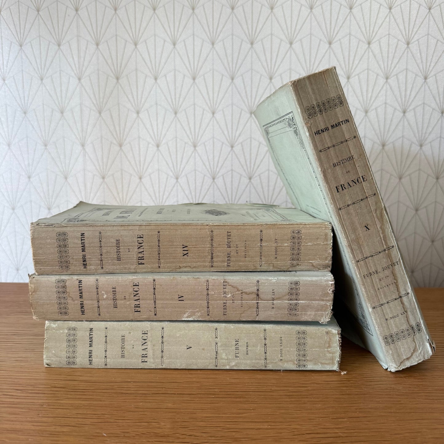 Collection of 4 books old French decoration 2112241 Fleamarketfrance