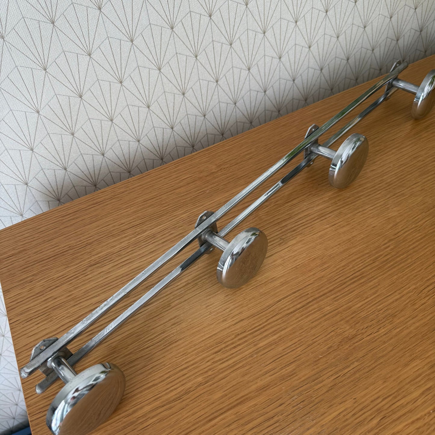Vintage French Metal 4 Hook Coat Rack/Wall-Mounted Entryway Storage 12062514 Unbranded