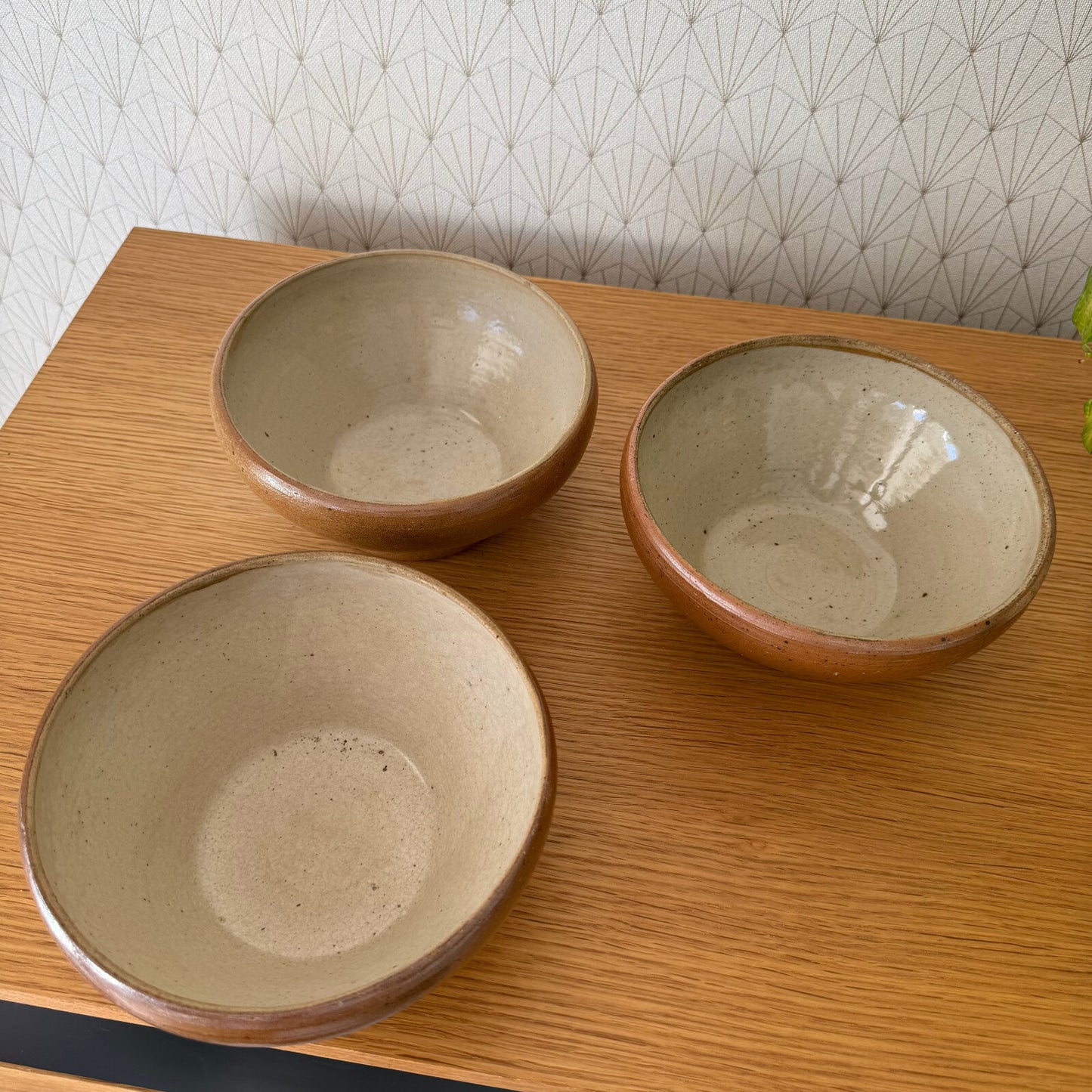 4 VINTAGE FRENCH STONEWARE BOWLS FARMHOUSE CERAMIC MIXING BOWL 2205252