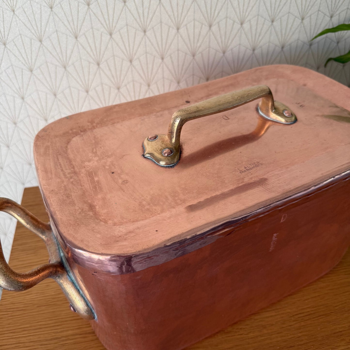 Antique ALTIER  dovetailed Daubiere French stock pot Copper Cookware 15" 1904259