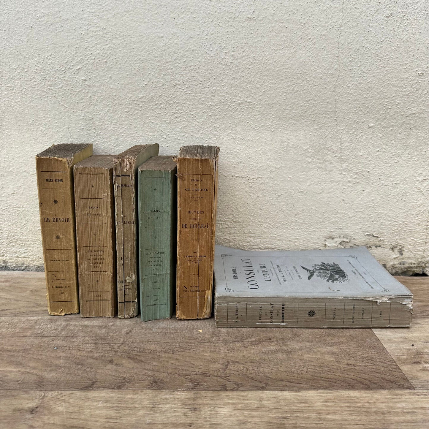 Collection of old French books decoration 19th 18052315 - Fleamarketfrance