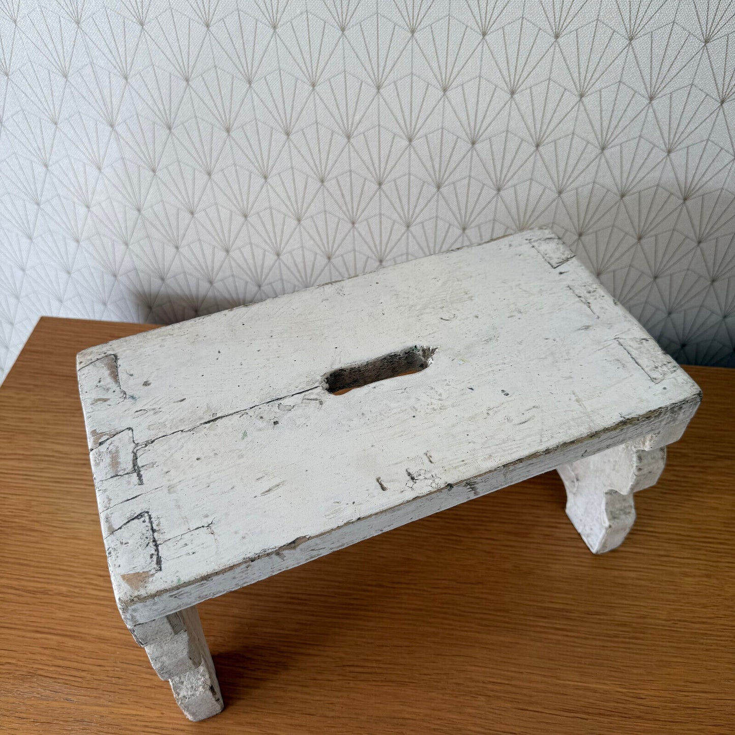 RARE Antique White Wooden Rectangle Milking Stool Riser Plant Stand 2702251 - Fleamarketfrance