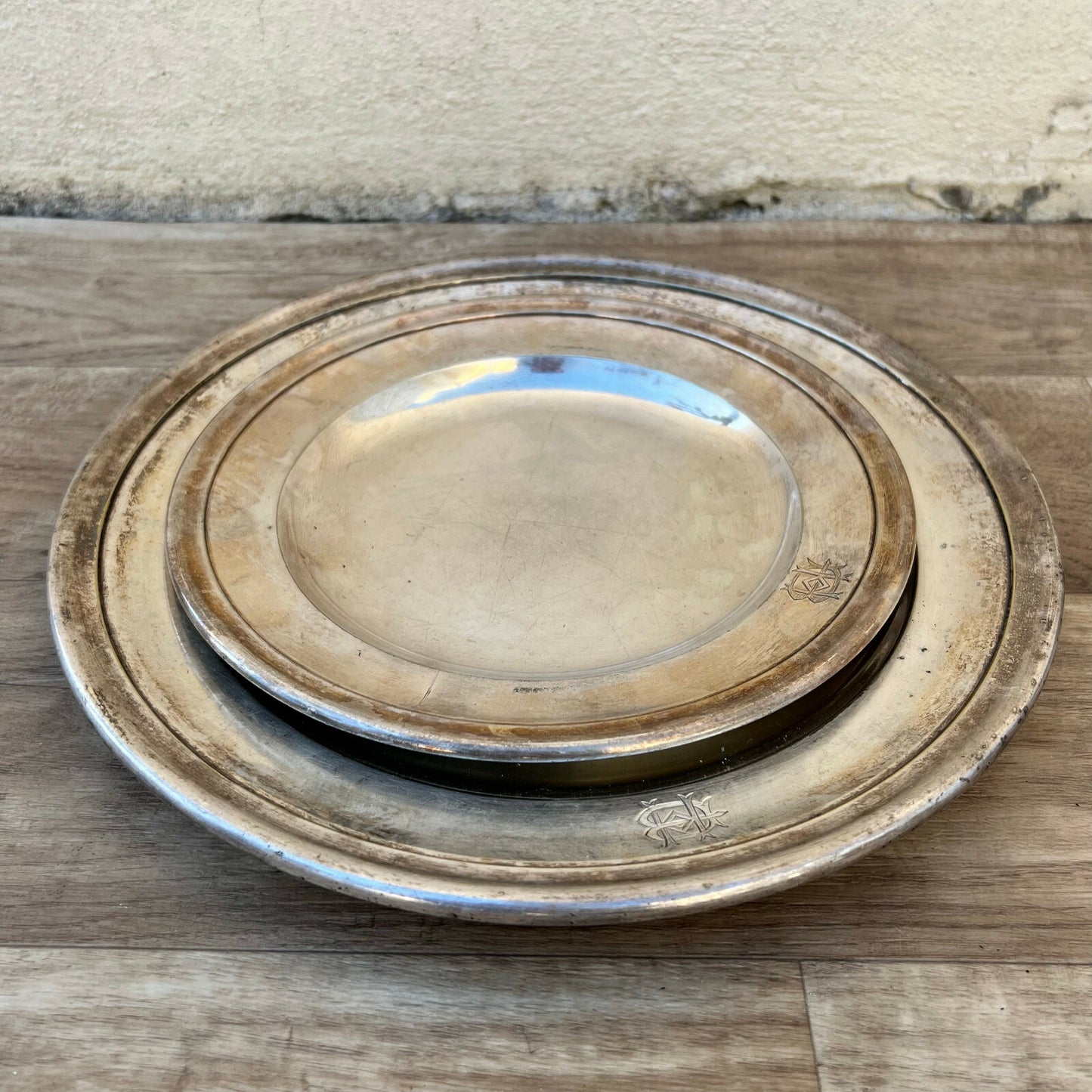 2 Vintage silverplate Serving Tray ROUND 9" 11 3/4" 01032215 CHRISTOFLE
