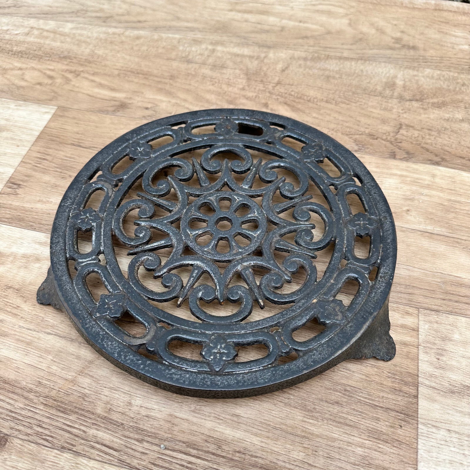 Vintage Cast iron french patina Trivet france 2011233 Unbranded