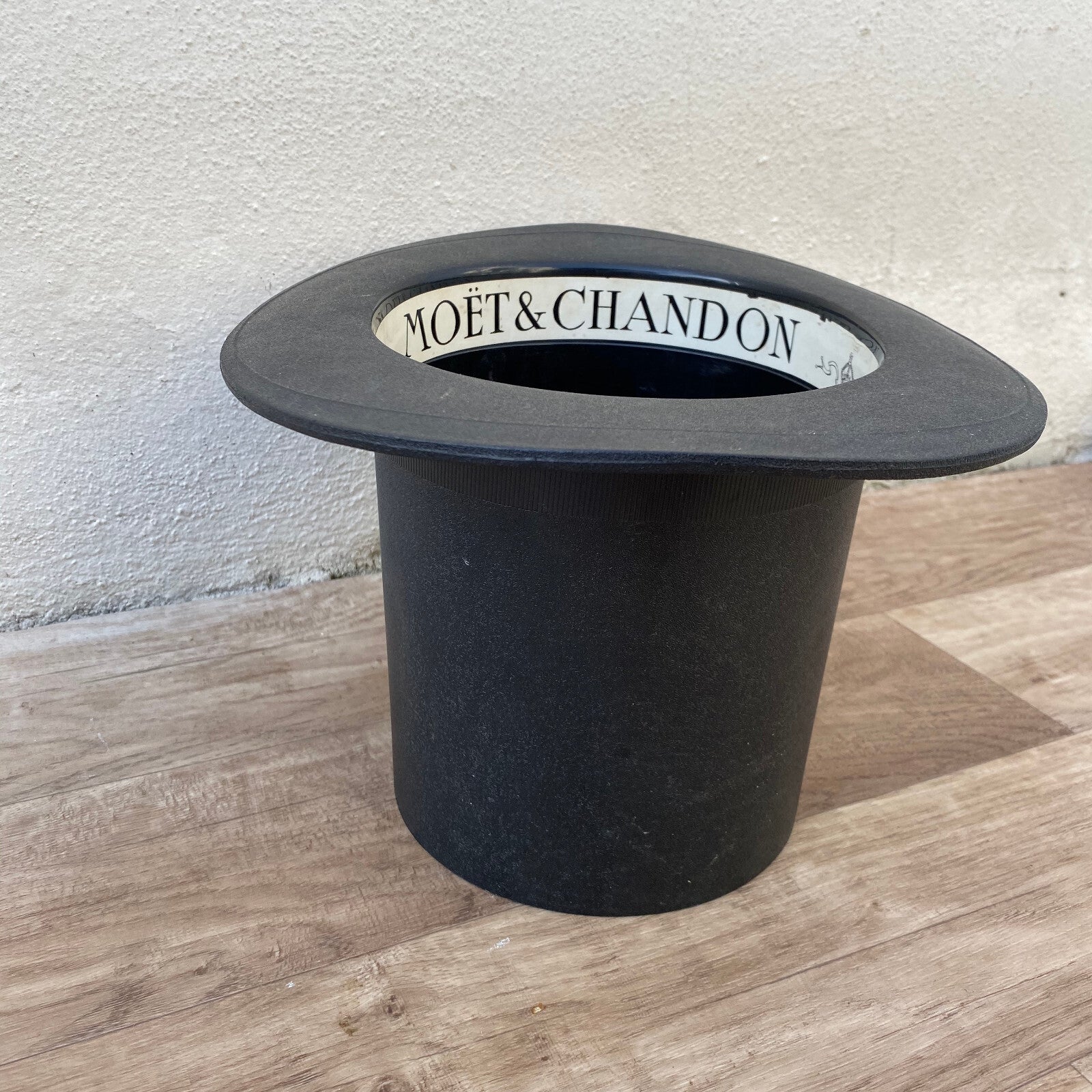 Vintage Moet Chandon Top Hat Ice Bucket French Champagne Cooler 05082221 Moet & Chandon