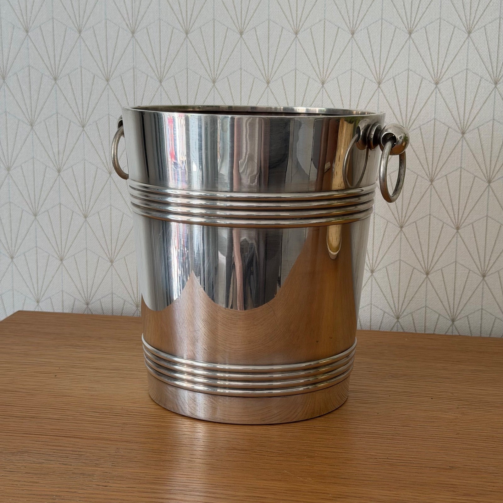 Christofle maker's mark and France hallmark stamped on bucket base