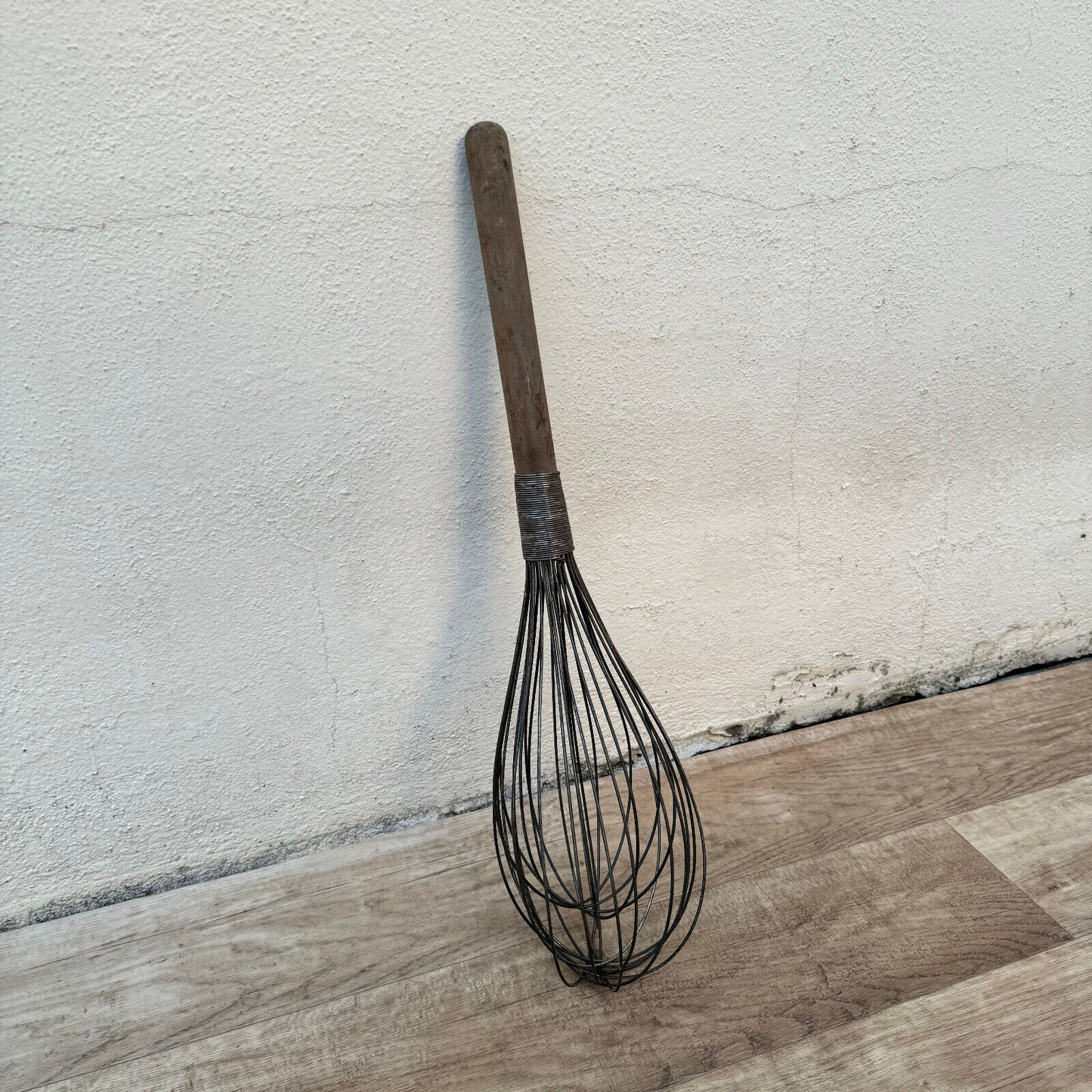 HUGE VINTAGE FRENCH WIRE WHIP WHISK WOODEN HANDLE KITCHEN UTENSIL 19 " 2604246 - Fleamarketfrance