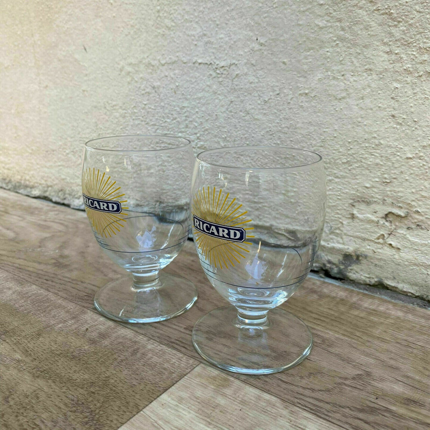 2 FRENCH RICARD ANISETTE PASTIS GLASSES WITH SUNBURST MOTIF 23092019 - Fleamarketfrance