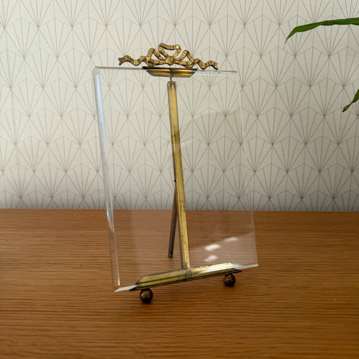 French Brass Easel Picture Frame Glass Stand 5.5x8.5 Vintage 03022610 Fleamarketfrance