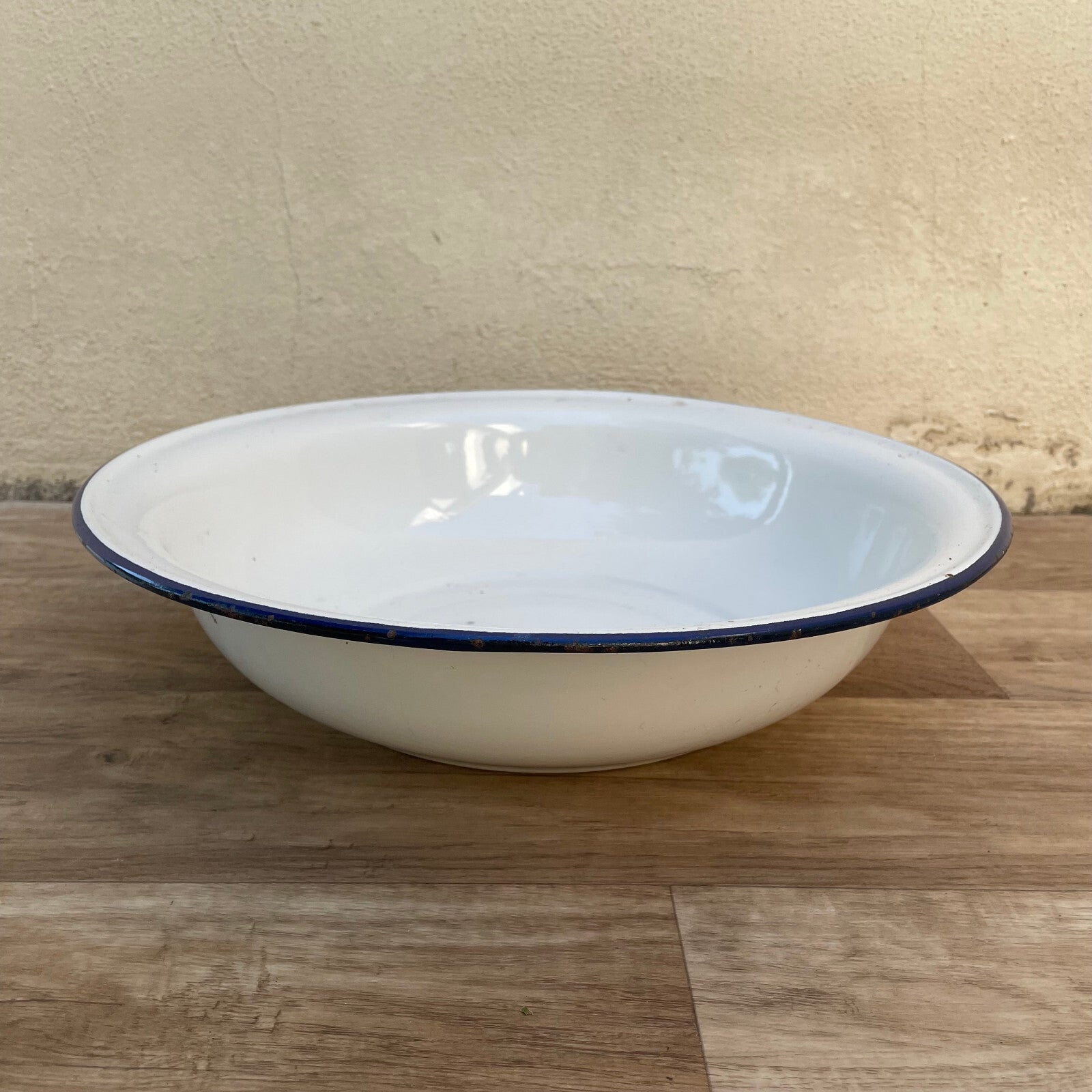Vintage French Round Enamelware Wash Basin White with Blue Trim 23032510 Unbranded