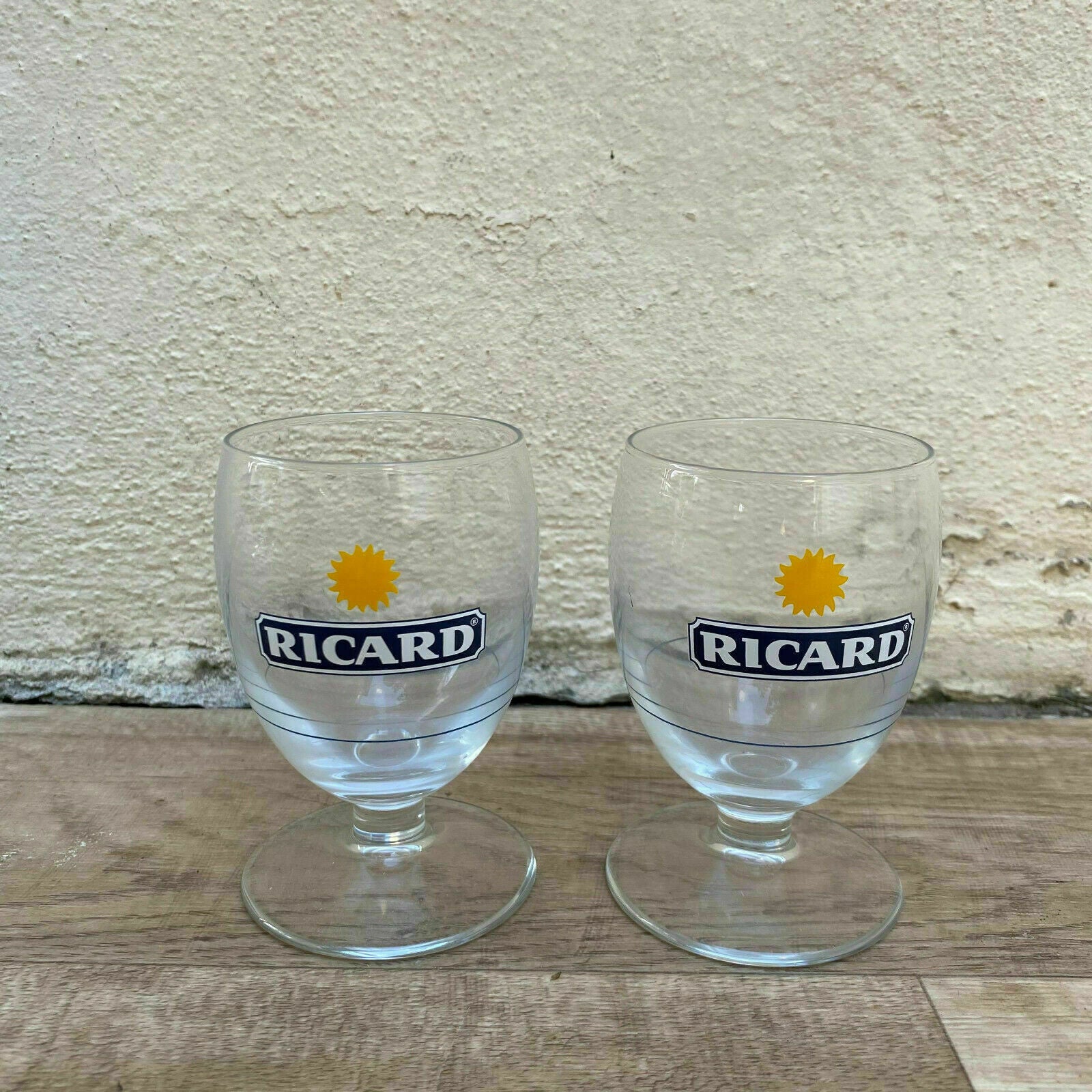 2 FRENCH RICARD ANISETTE PASTIS GLASSES WITH SUNBURST MOTIF 1103232 - Fleamarketfrance