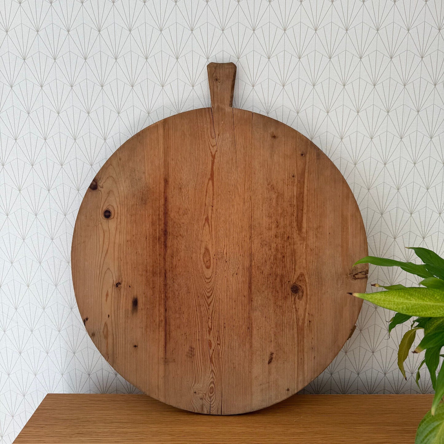 ANTIQUE VINTAGE ROUND EUROPEAN BREAD OR CHOPPING CUTTING BOARD WOOD 0902252 - Fleamarketfrance