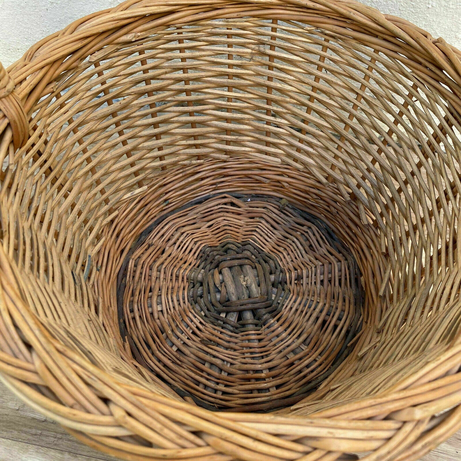 French Wicker Basket market fruits Chic Vintage Woven Rattan 30012121 - Fleamarketfrance