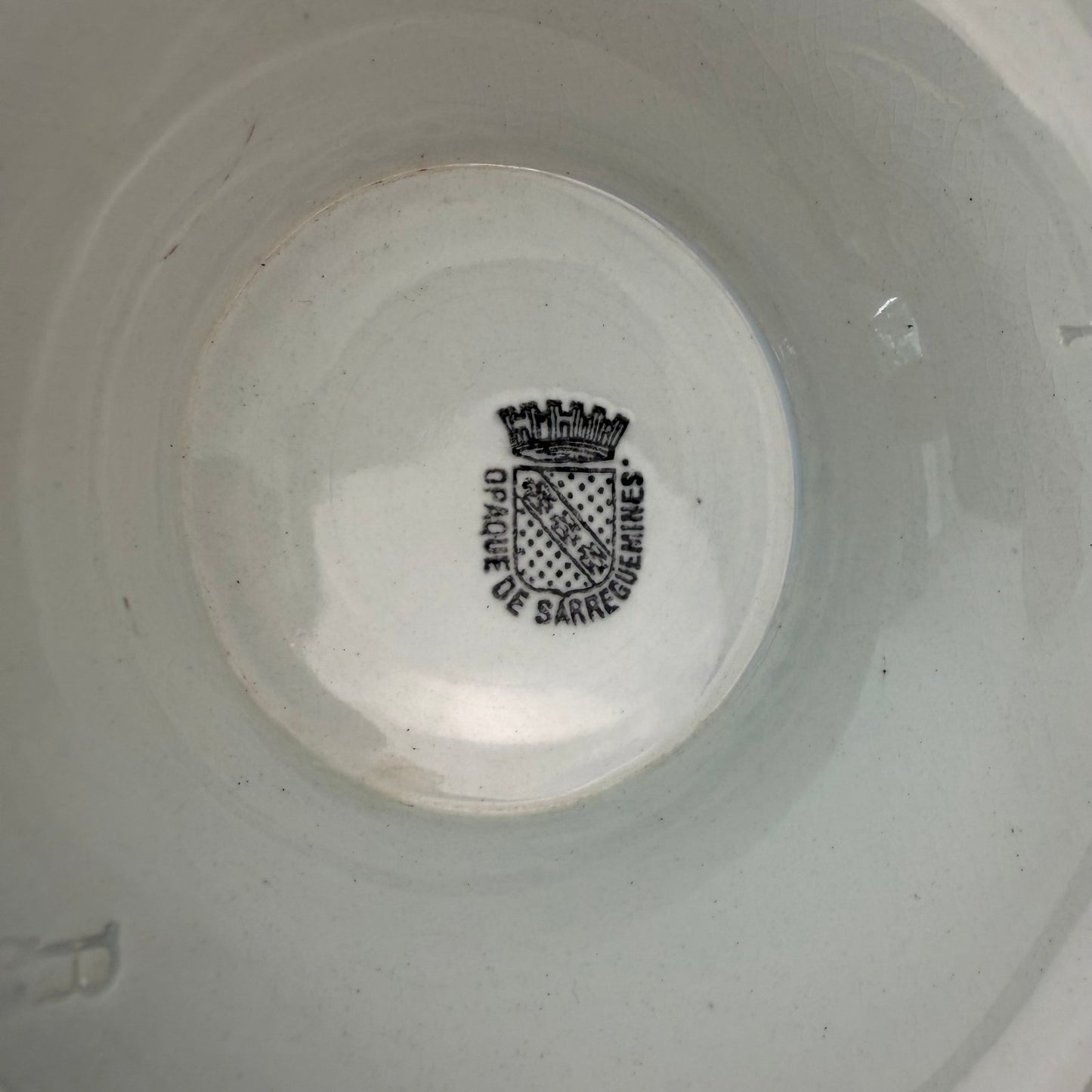 French Tureen Earthenware White Fruits Bowl Terre De Fer SARREGUEMINES 22102510