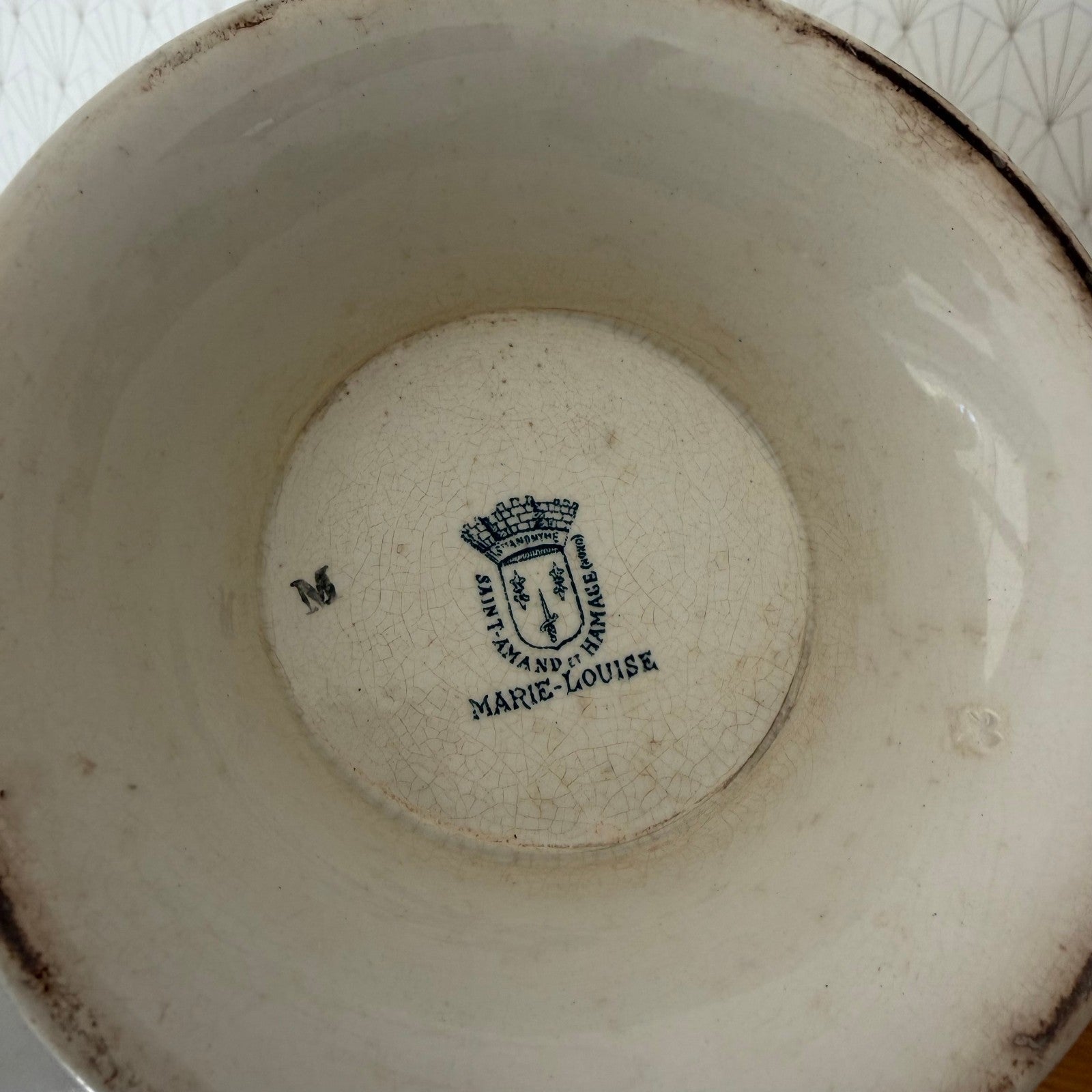 French Tureen Earthenware White Blue Fruits Bowl Terre De Fer St Amand 2010252 Fleamarketfrance : French vintage and antique decor