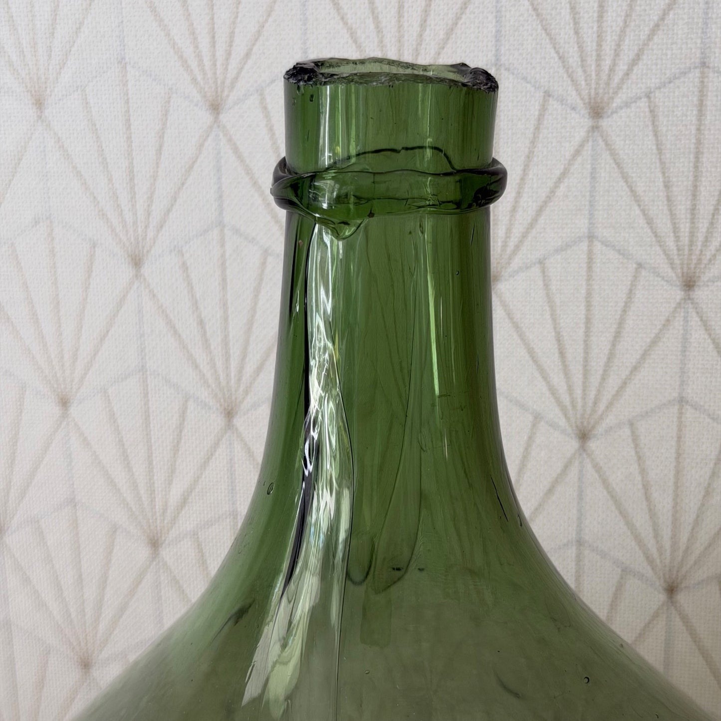 Antique French Dame Jeanne demijohn glass seal and rim close-up