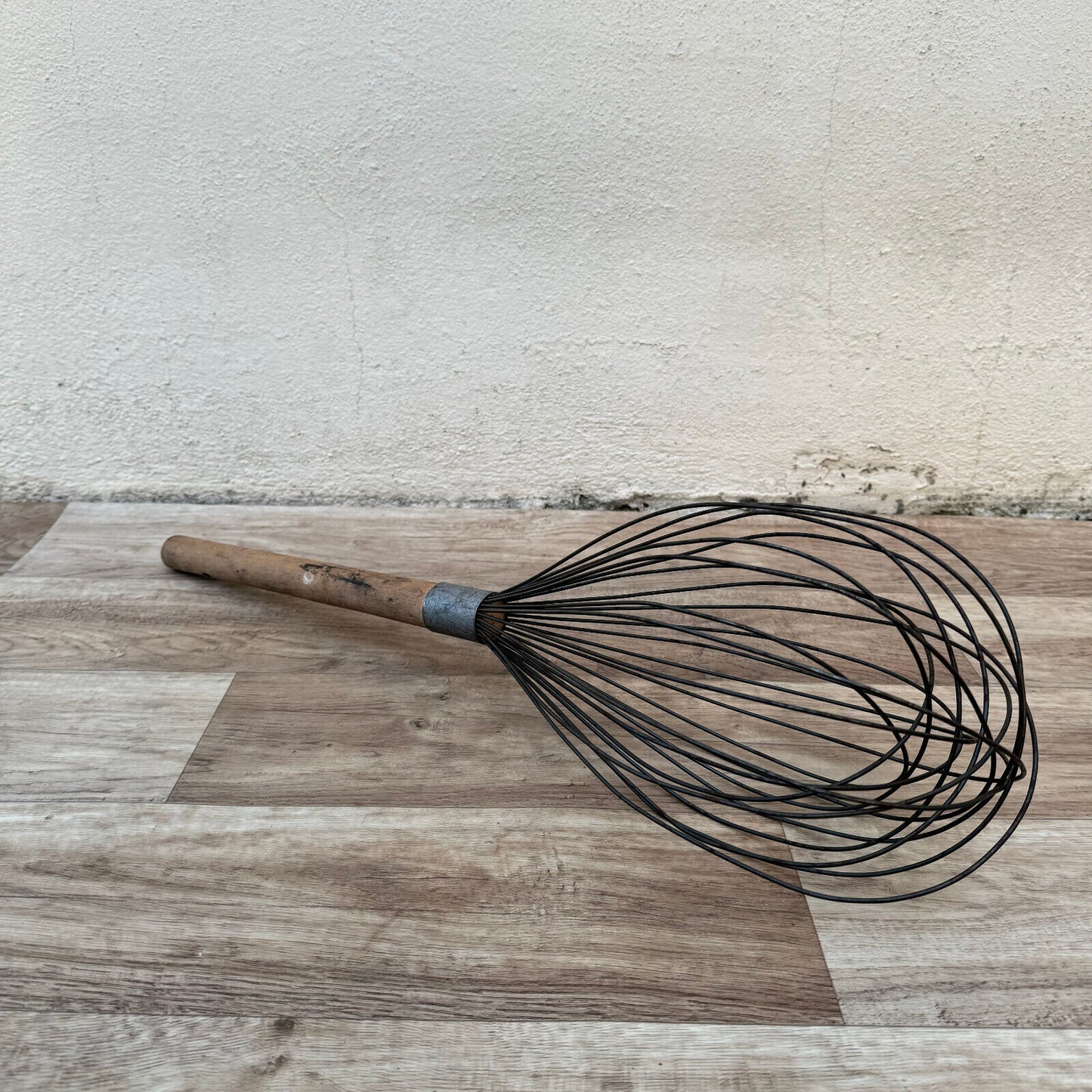 HUGE VINTAGE FRENCH WIRE WHIP WHISK WOODEN HANDLE KITCHEN UTENSIL 22" 2604244 - Fleamarketfrance