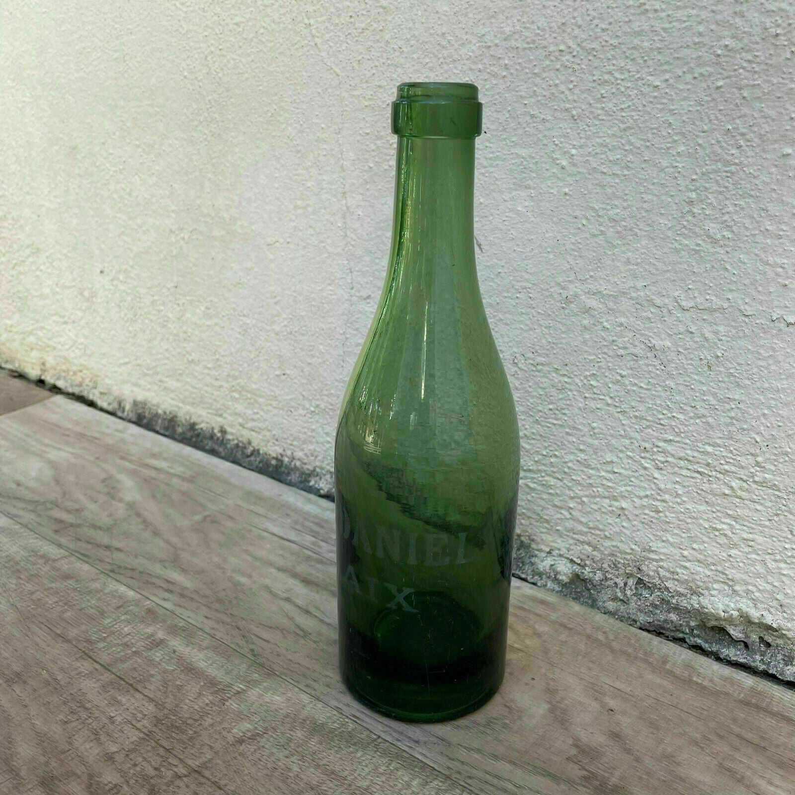 Old French Green Glass wine water pastis bottle circa 1920 22092112 - Fleamarketfrance