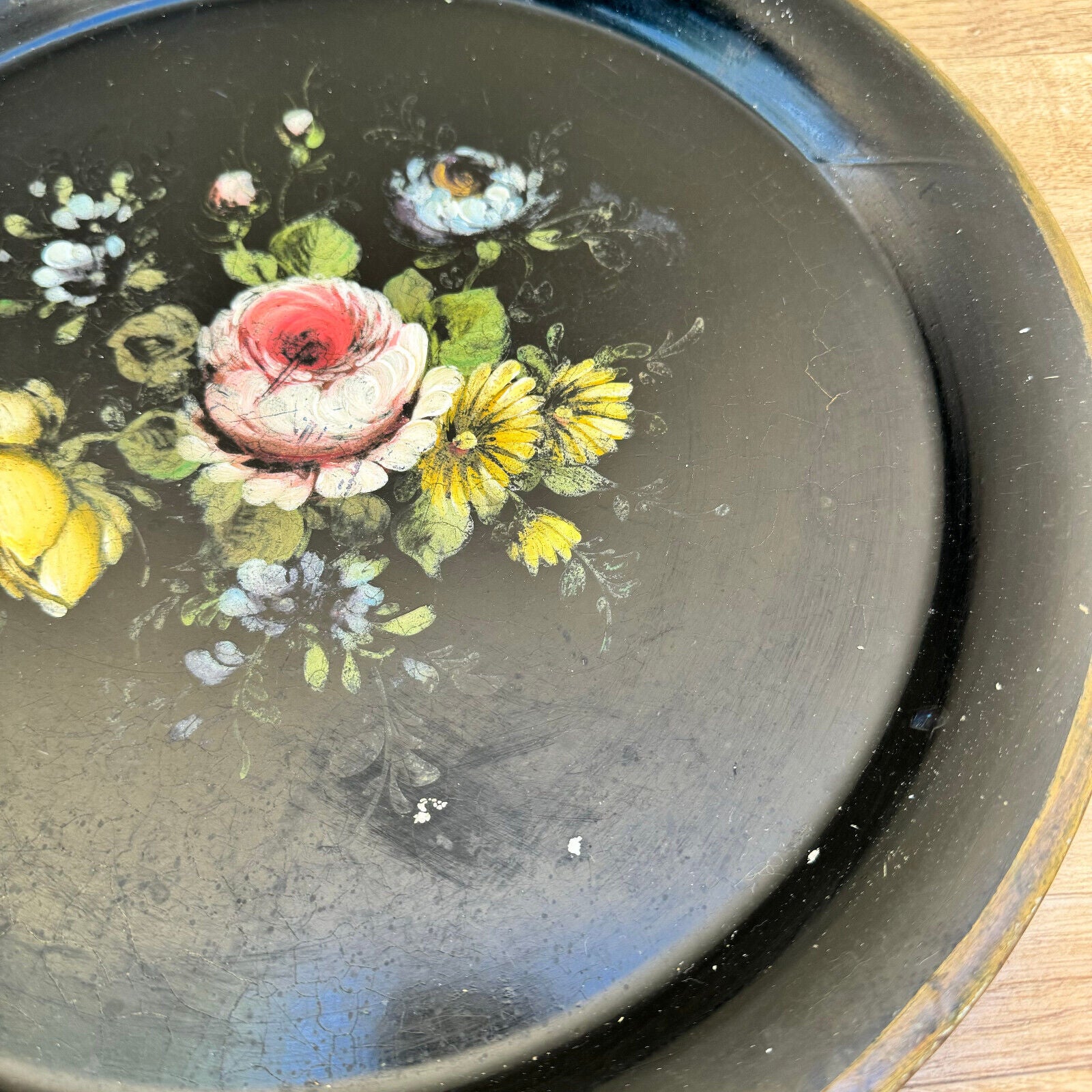 Vintage FRENCH NAPOLEON III PAINTED TOLE TRAY ROUND FLOWER MOTIF 1810231 - Fleamarketfrance