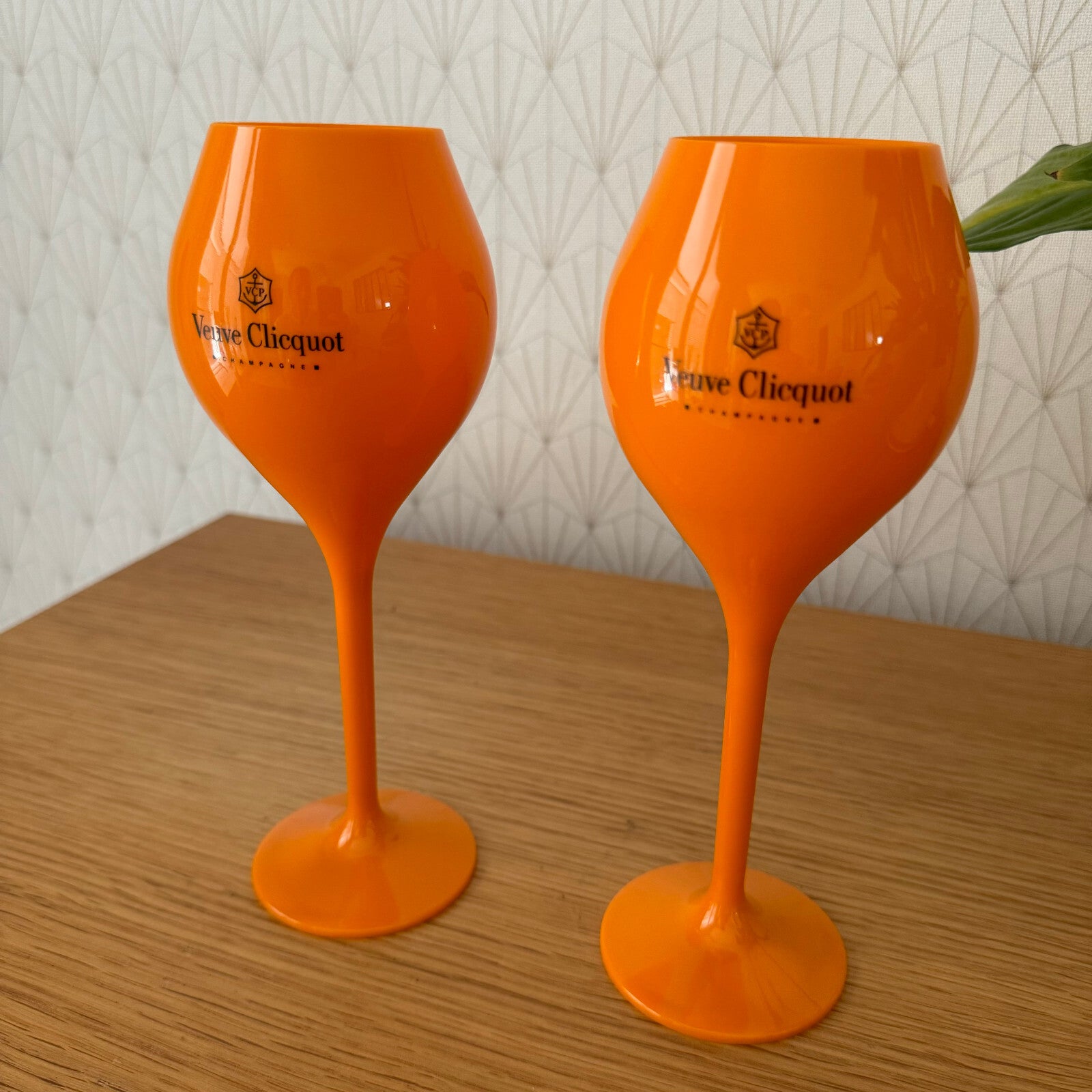 Veuve Clicquot Orange Champagne Flutes Glasses Set of 2 Brand New 2507261 Veuve Cliquot Clicquot