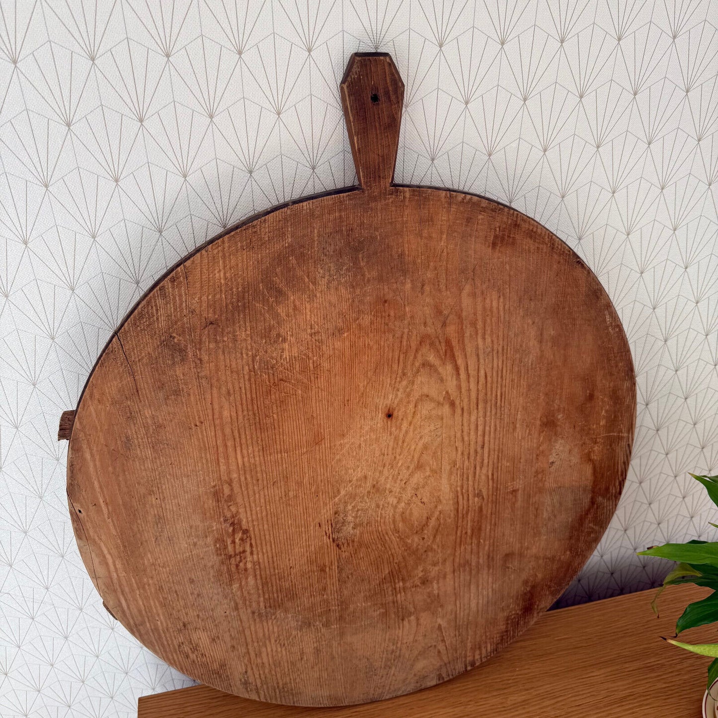 ANTIQUE VINTAGE ROUND EUROPEAN BREAD OR CHOPPING CUTTING BOARD WOOD 0902251 - Fleamarketfrance