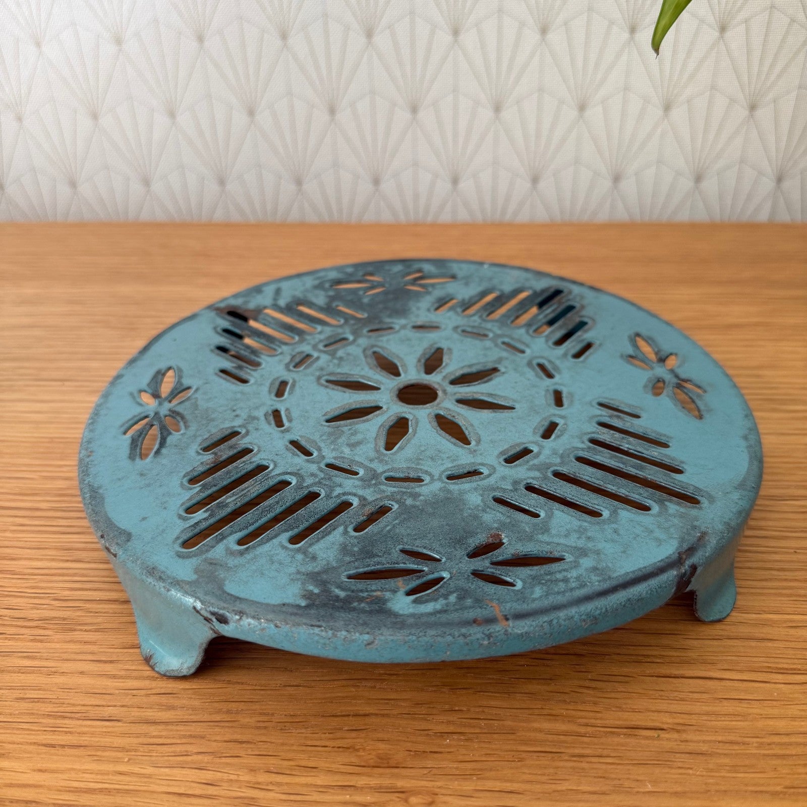 French Cast Iron Trivet Vintage Blue Patina Floral Design Kitchen 08072510 Does Not Apply