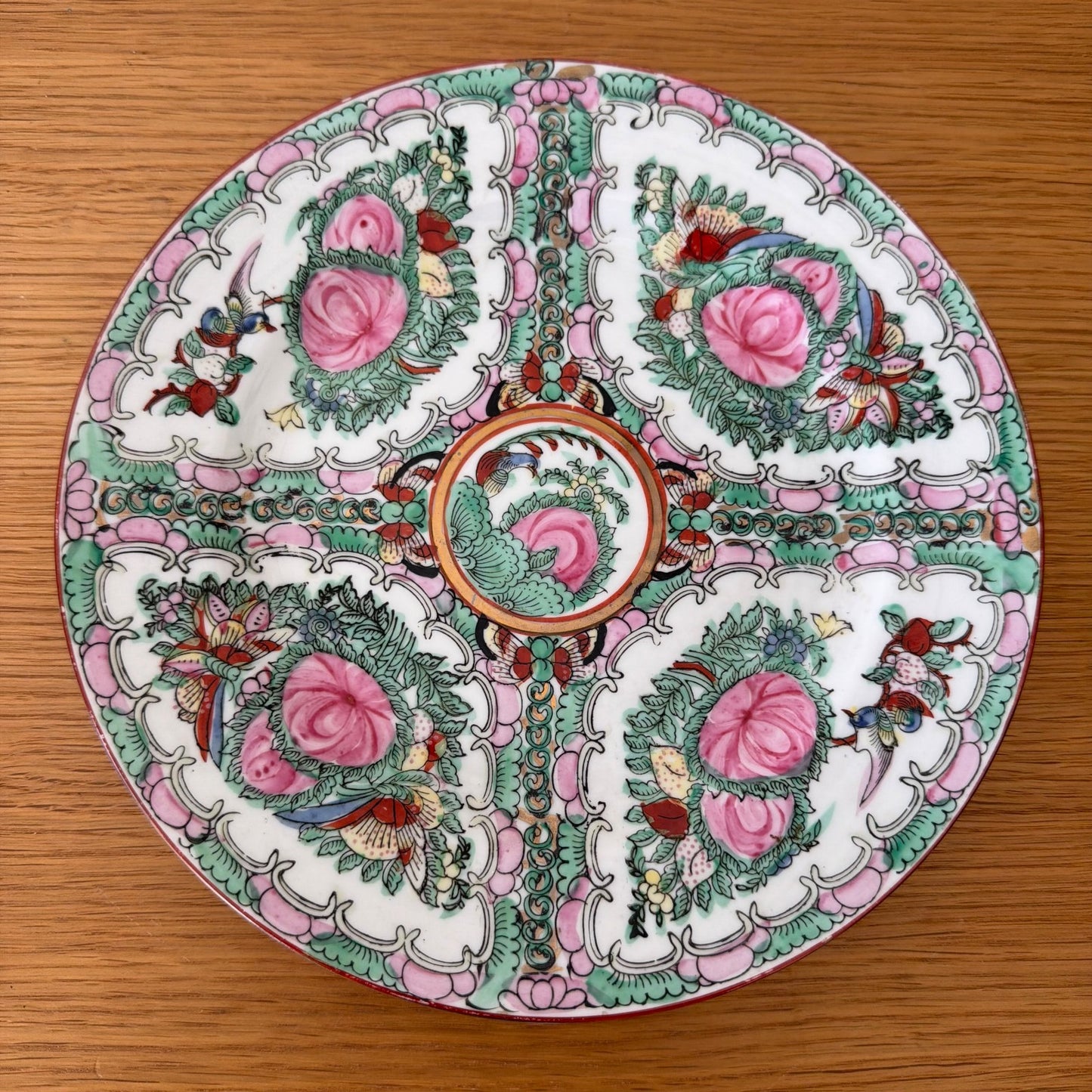 Vintage chinese plate with roses medaillon 1805265 Fleamarketfrance