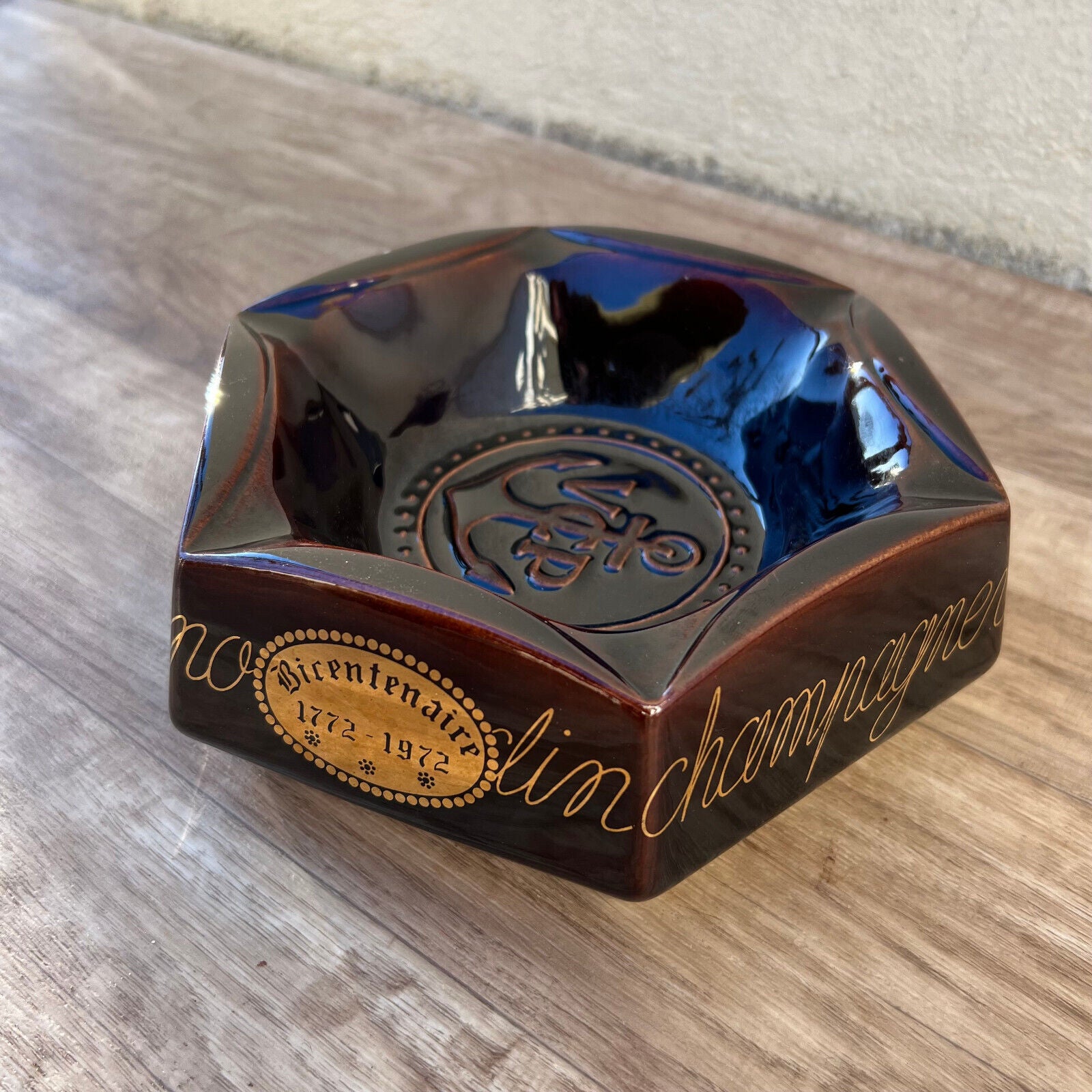 BIG VINTAGE VEUVE CLICQUOT FRENCH CHAMPAGNE ASHTRAY OLDER SIGNER COINS 27102419 - Fleamarketfrance