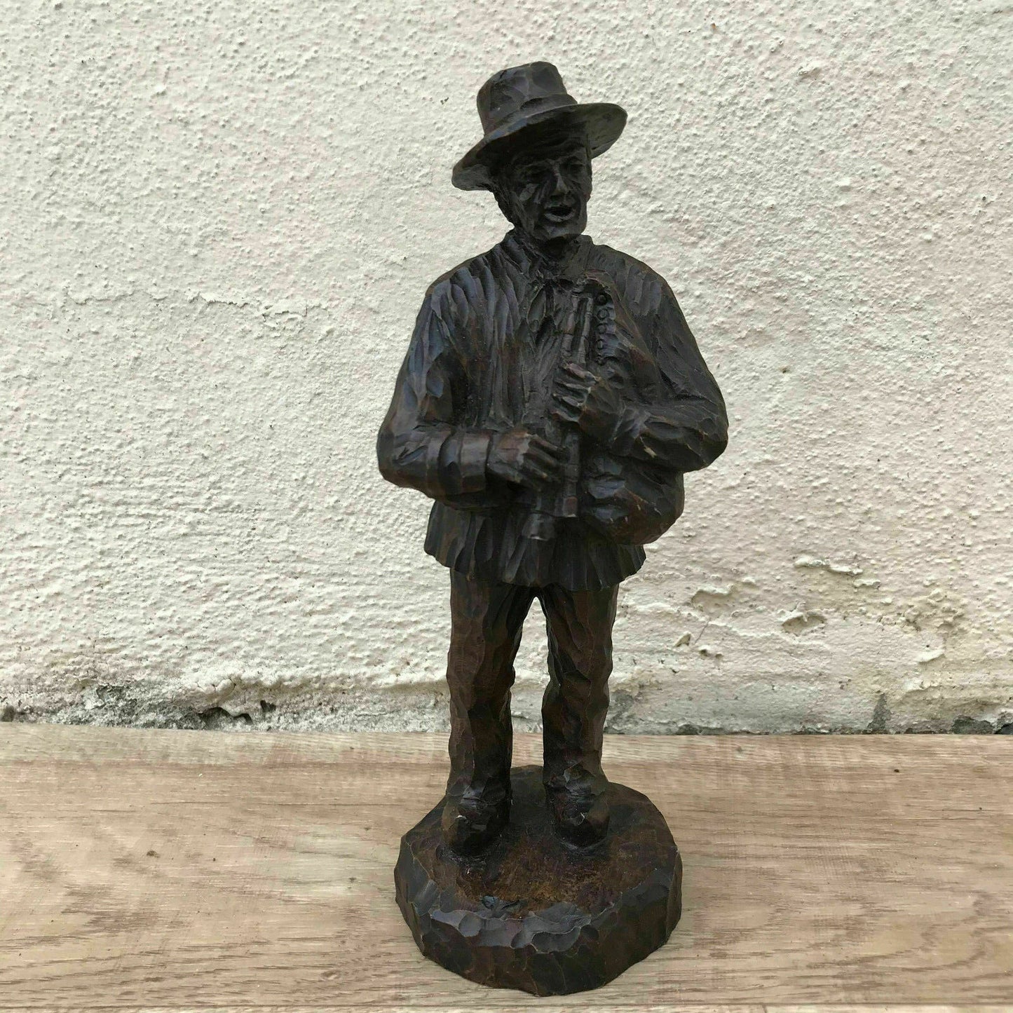 French Hand Carved Old Man Musician Wood From France 1008183 - Fleamarketfrance