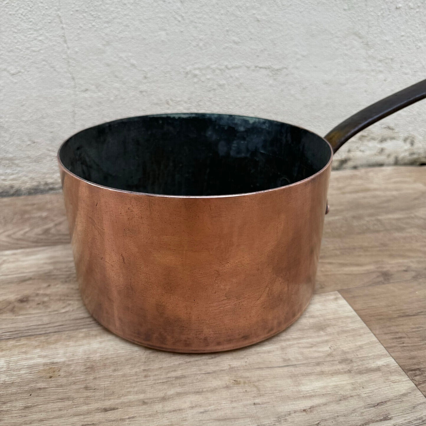 OLD copper pan French tin lining MAGASINS DU LOUVRE PARIS 19092415 - Fleamarketfrance