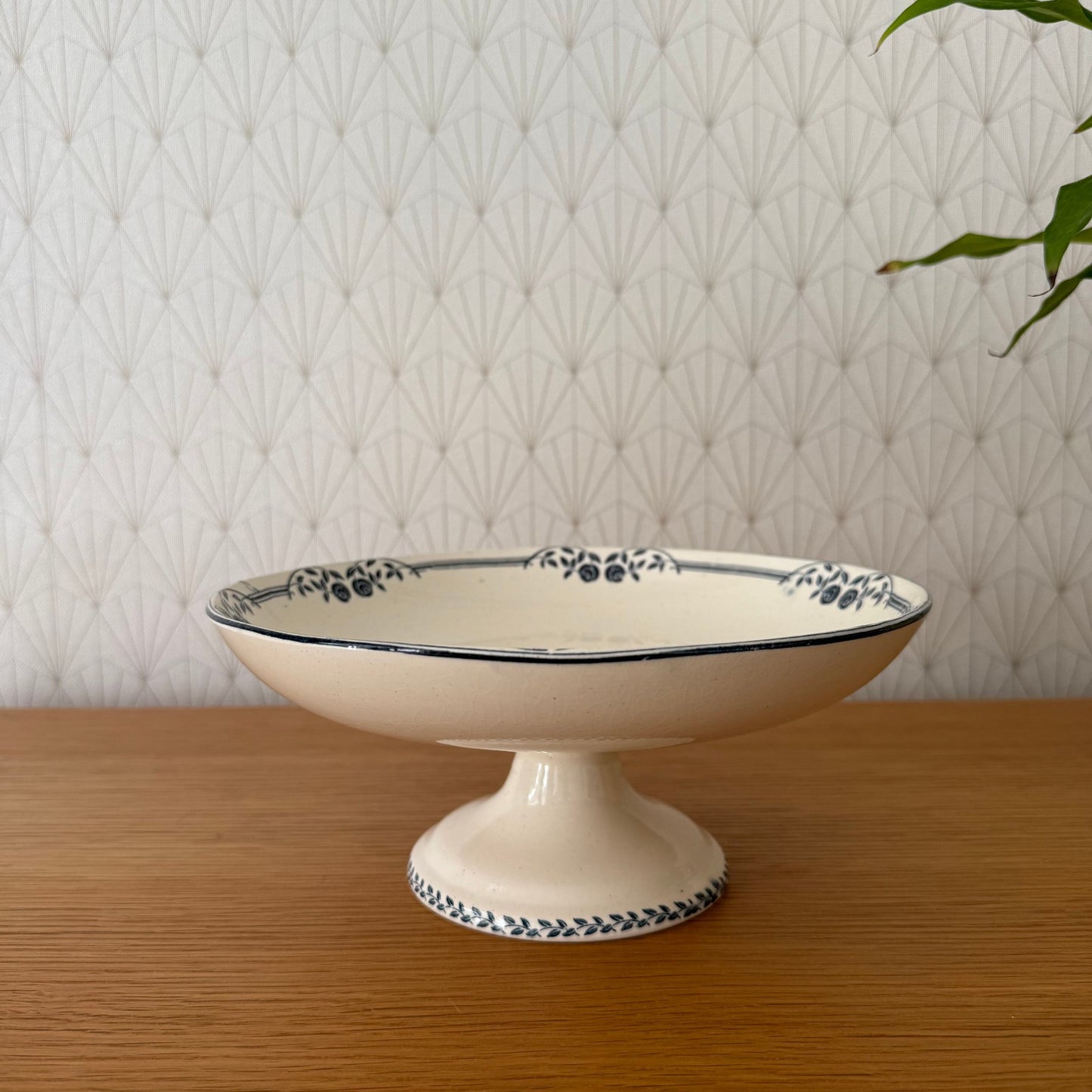 French fruits bowl compotier Saussure Salins pedestal 1707254