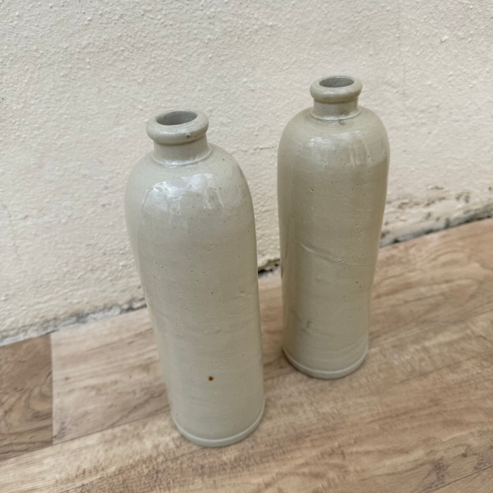 2 Vintage French Stoneware alcohol Wine Bottle water 29042410 Unmarked