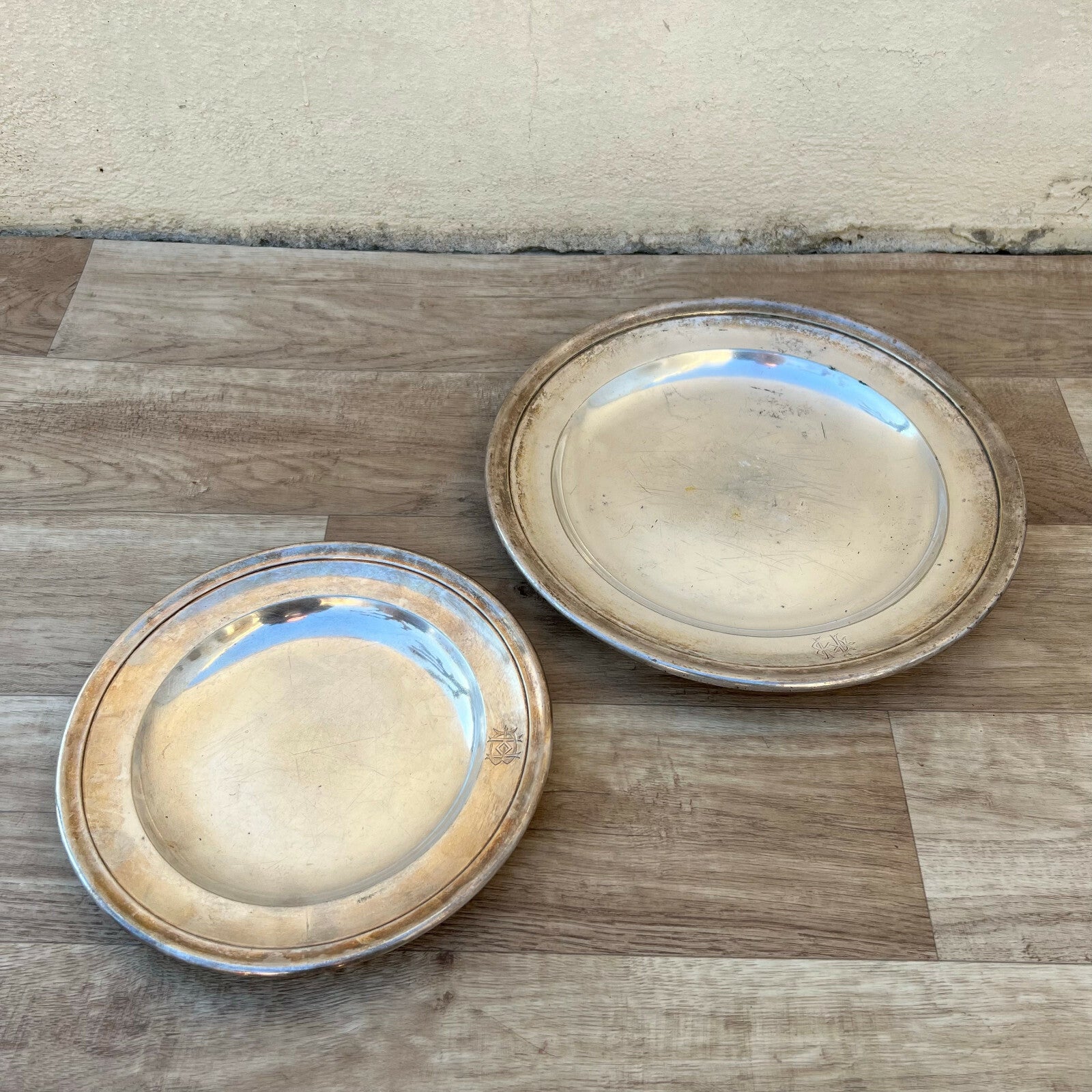 2 Vintage silverplate Serving Tray ROUND 9" 11 3/4" 01032215 CHRISTOFLE