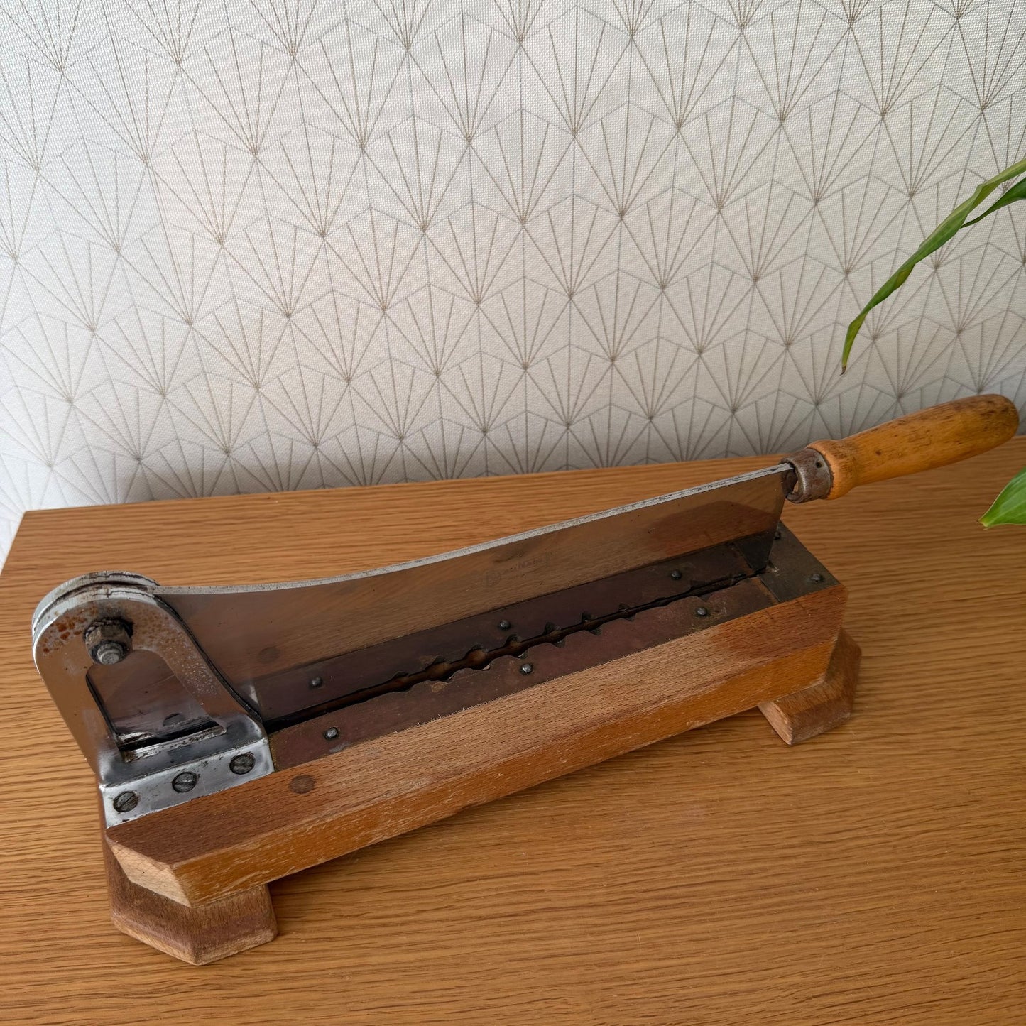 Vintage French bread slicer Au'Nain wooden cutting board restaurant 1602269 Fleamarketfrance