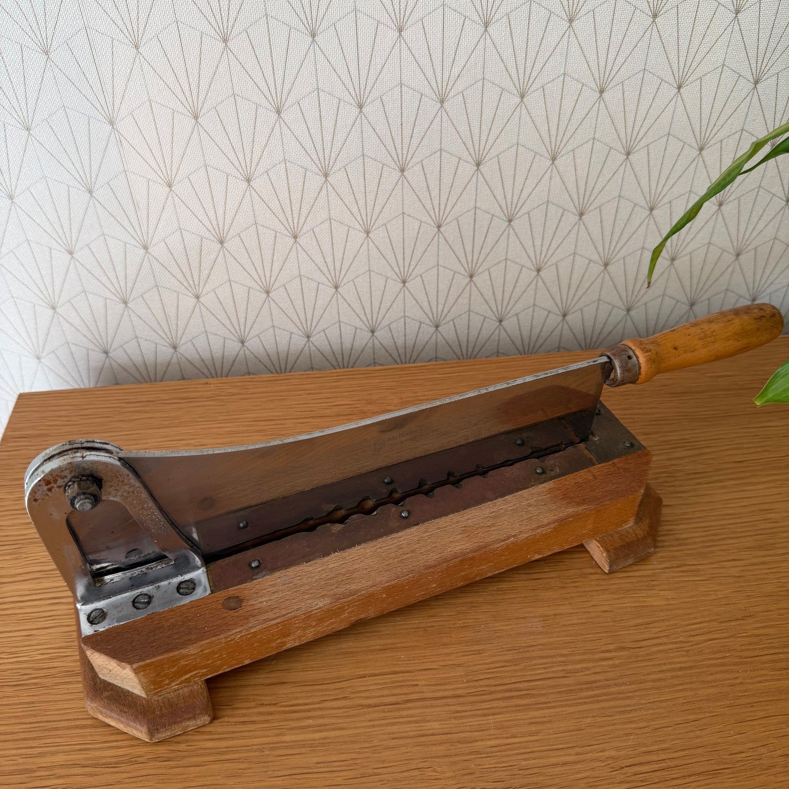 Vintage French bread slicer Au'Nain wooden cutting board restaurant 1602269 Fleamarketfrance