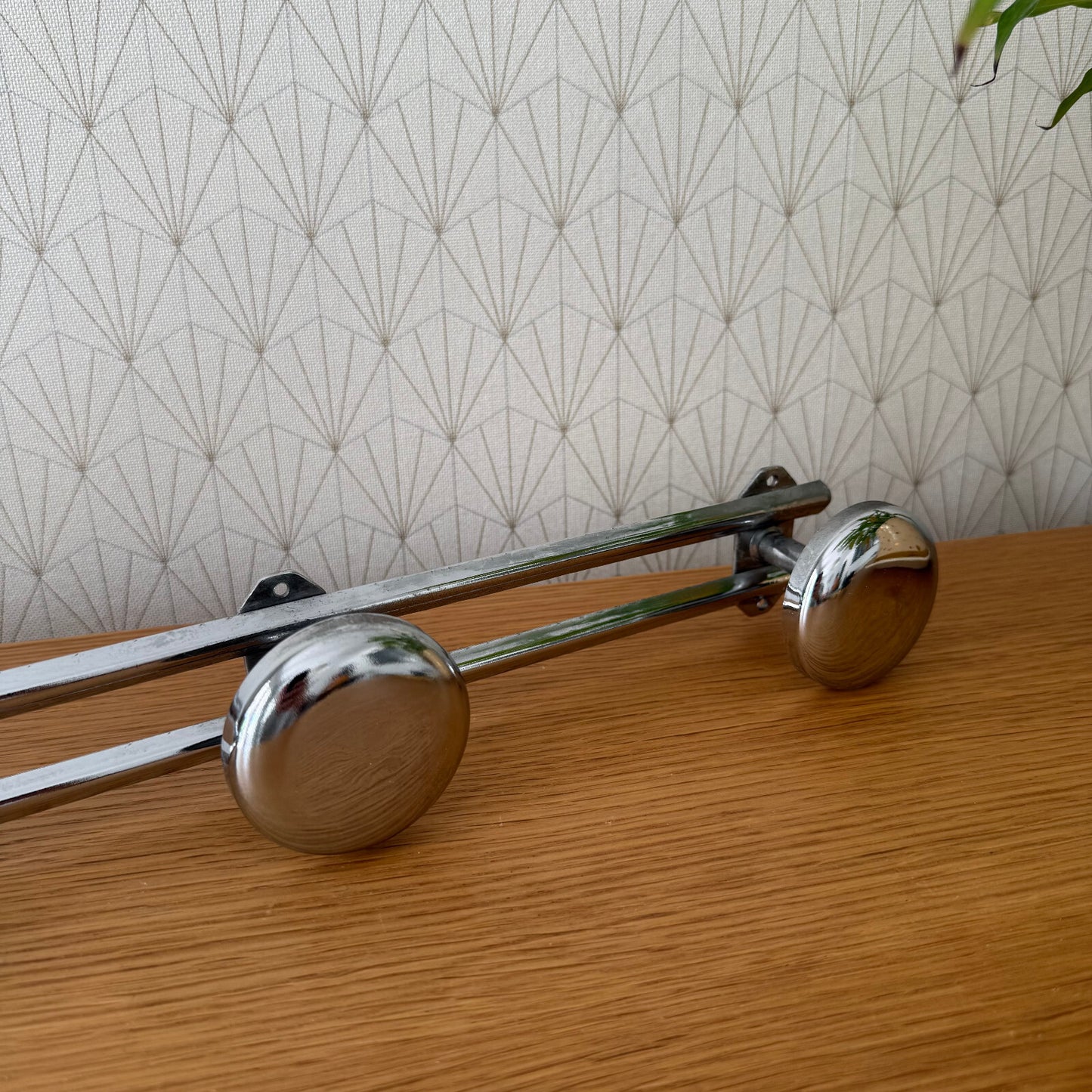 Vintage French Metal 4 Hook Coat Rack/Wall-Mounted Entryway Storage 12062514 Unbranded