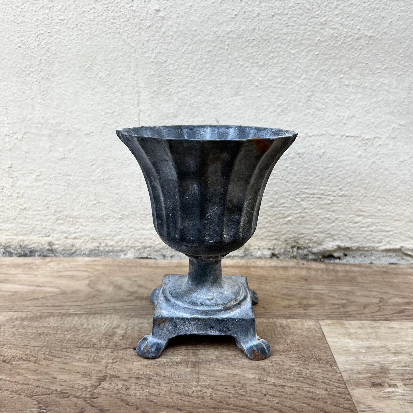 Vintage French Urn Planter cast iron 20082218 - Fleamarketfrance