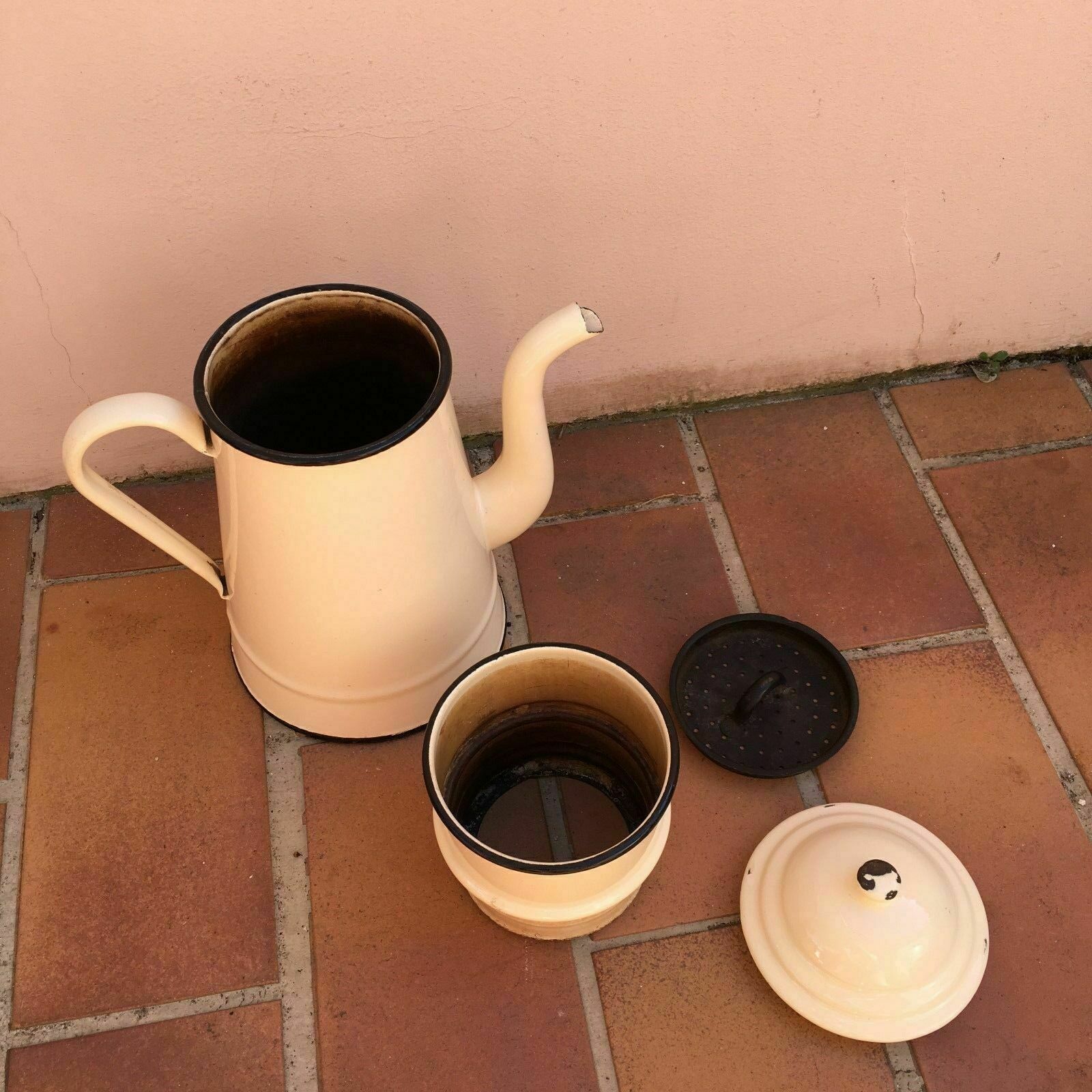 Nice Vintage French Enamelware beige Enamel Coffee Pot - Fleamarketfrance