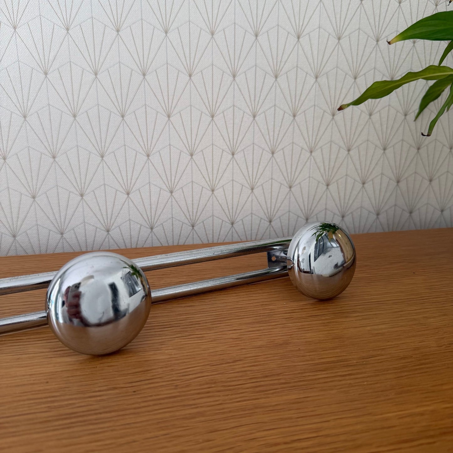 Vintage French Metal 3 Hook Coat Rack/Wall-Mounted Entryway Storage 0810258