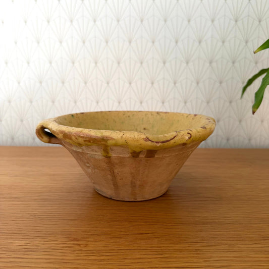 VINTAGE FRENCH GLAZED YELLOW MIXING BOWL TERRINE TIAN 8 1/2" 2210252