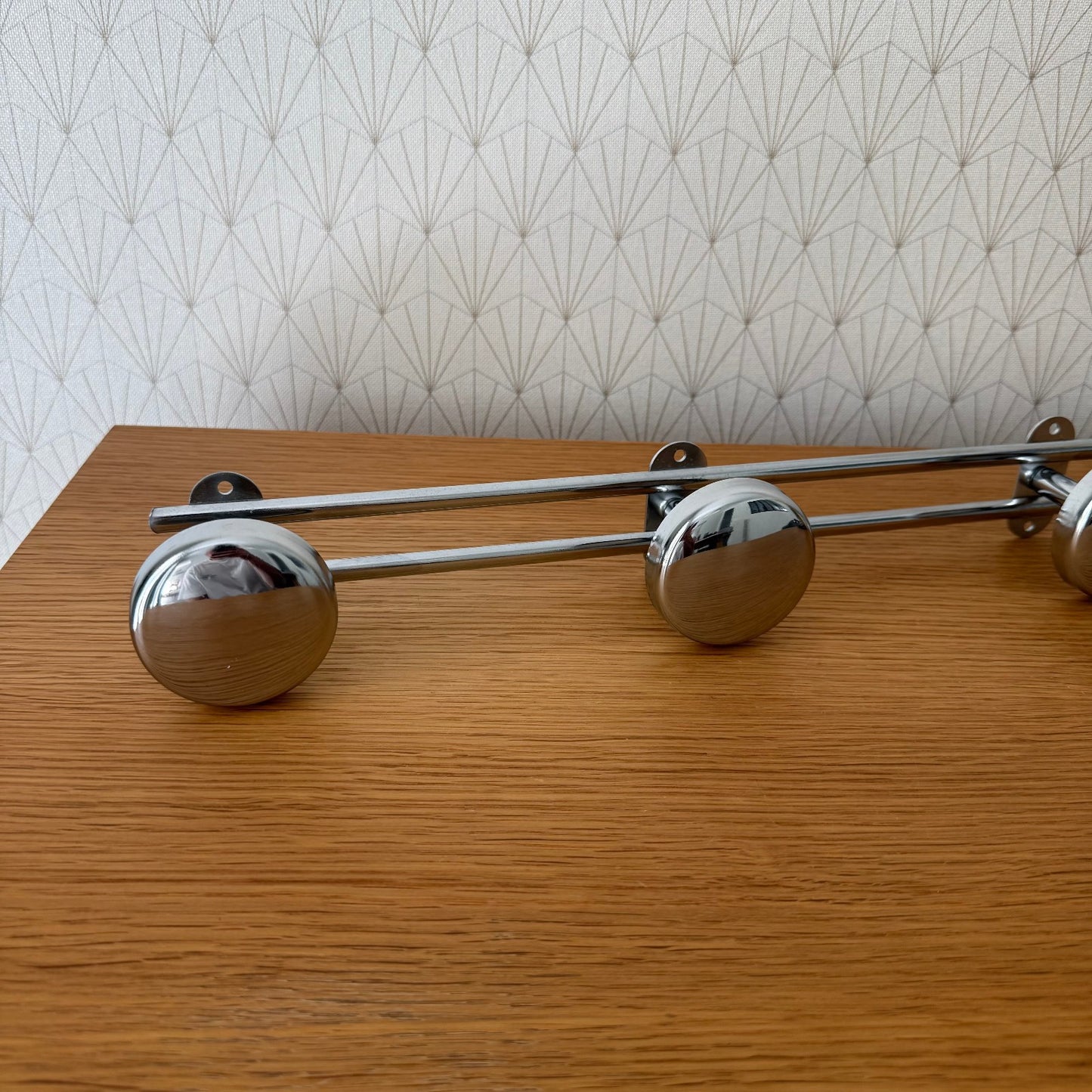 Vintage French Metal 4 Hook Coat Rack/Wall-Mounted Entryway Storage 1310251