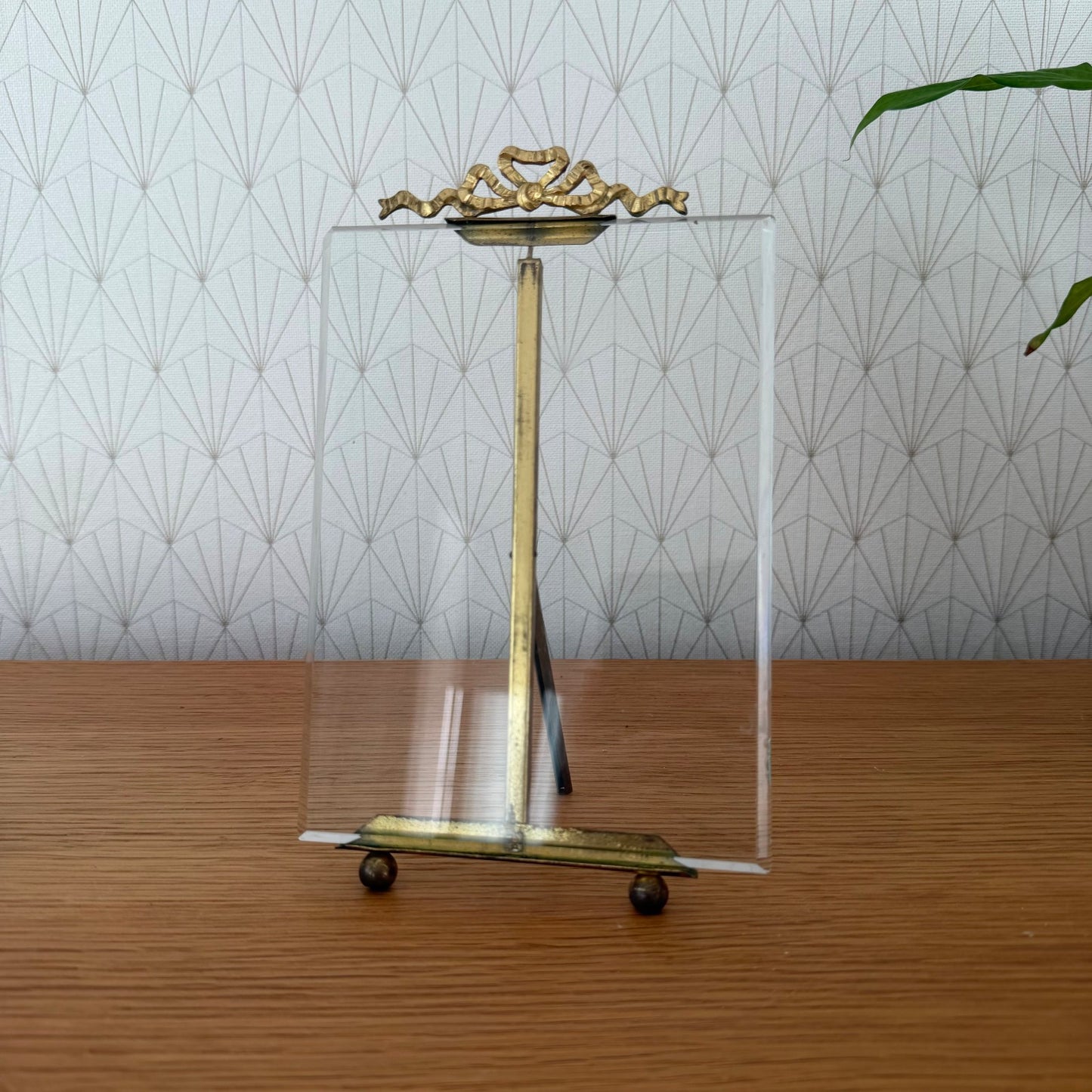 French Brass Easel Picture Frame Glass Stand 5.5x8.5 Vintage 03022610 Fleamarketfrance